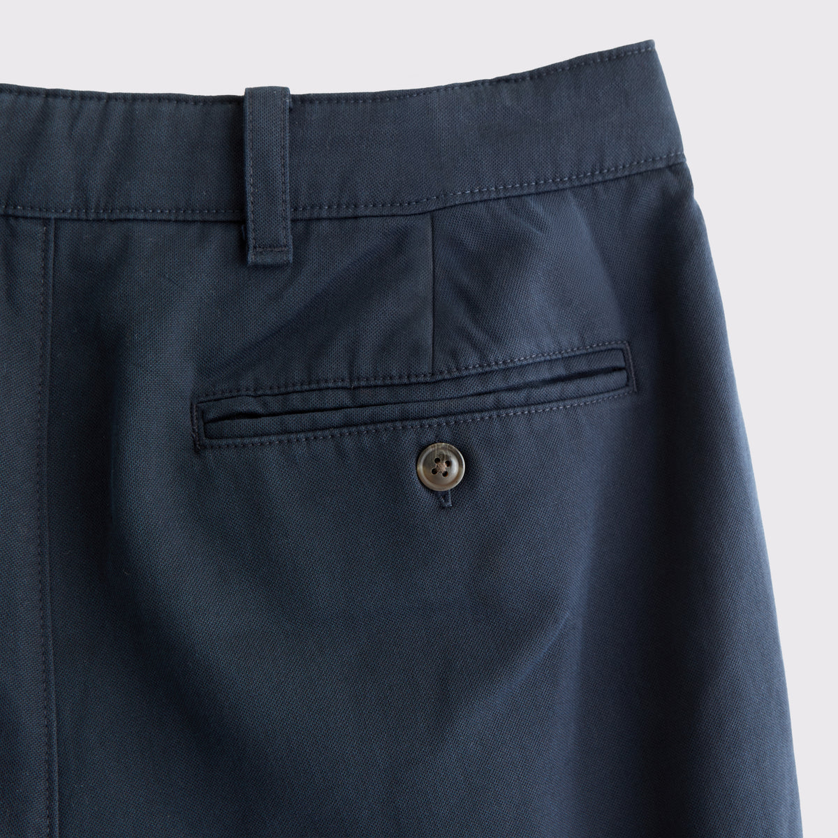 Abercrombie Relaxed Pleated Chino