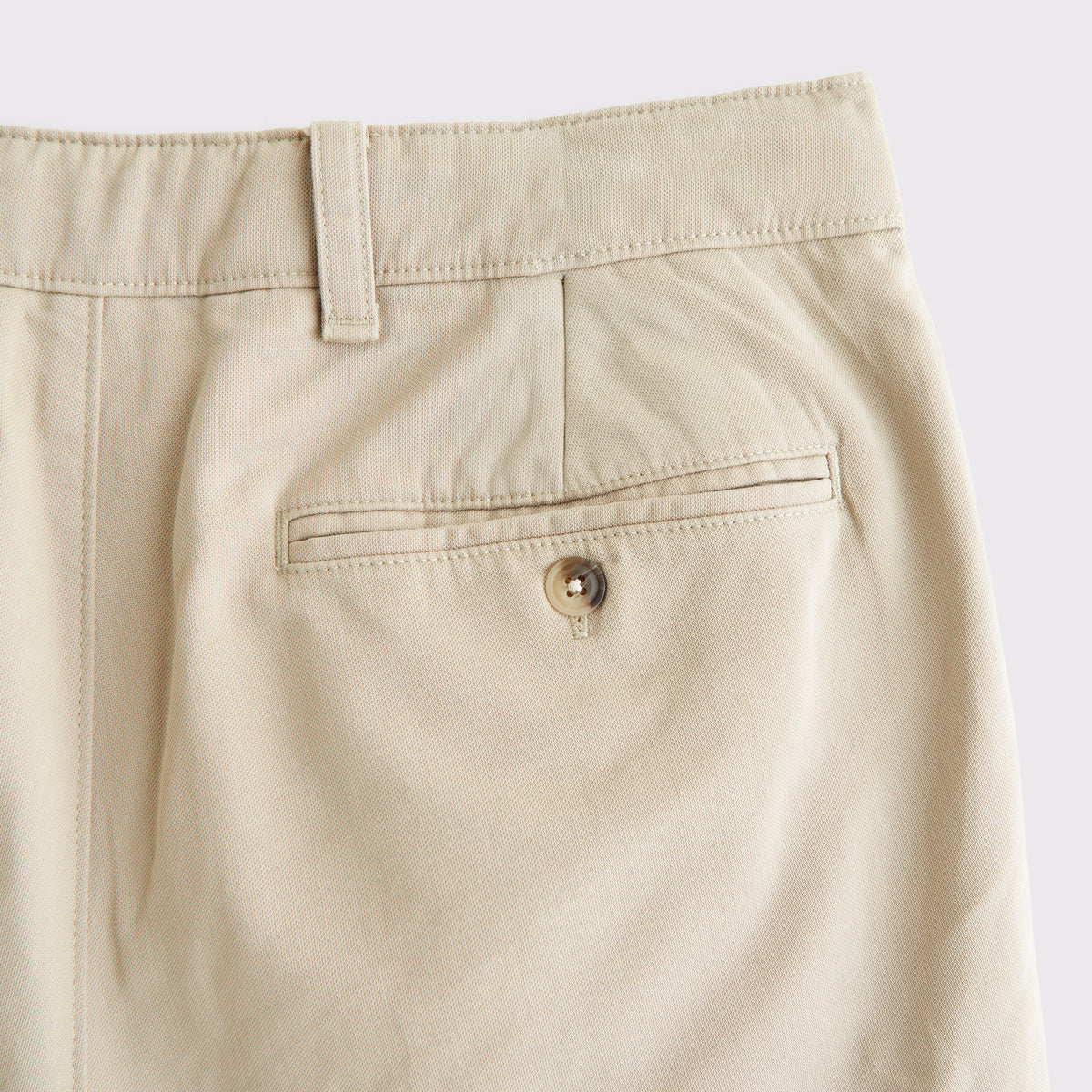Abercrombie Relaxed Pleated Chino