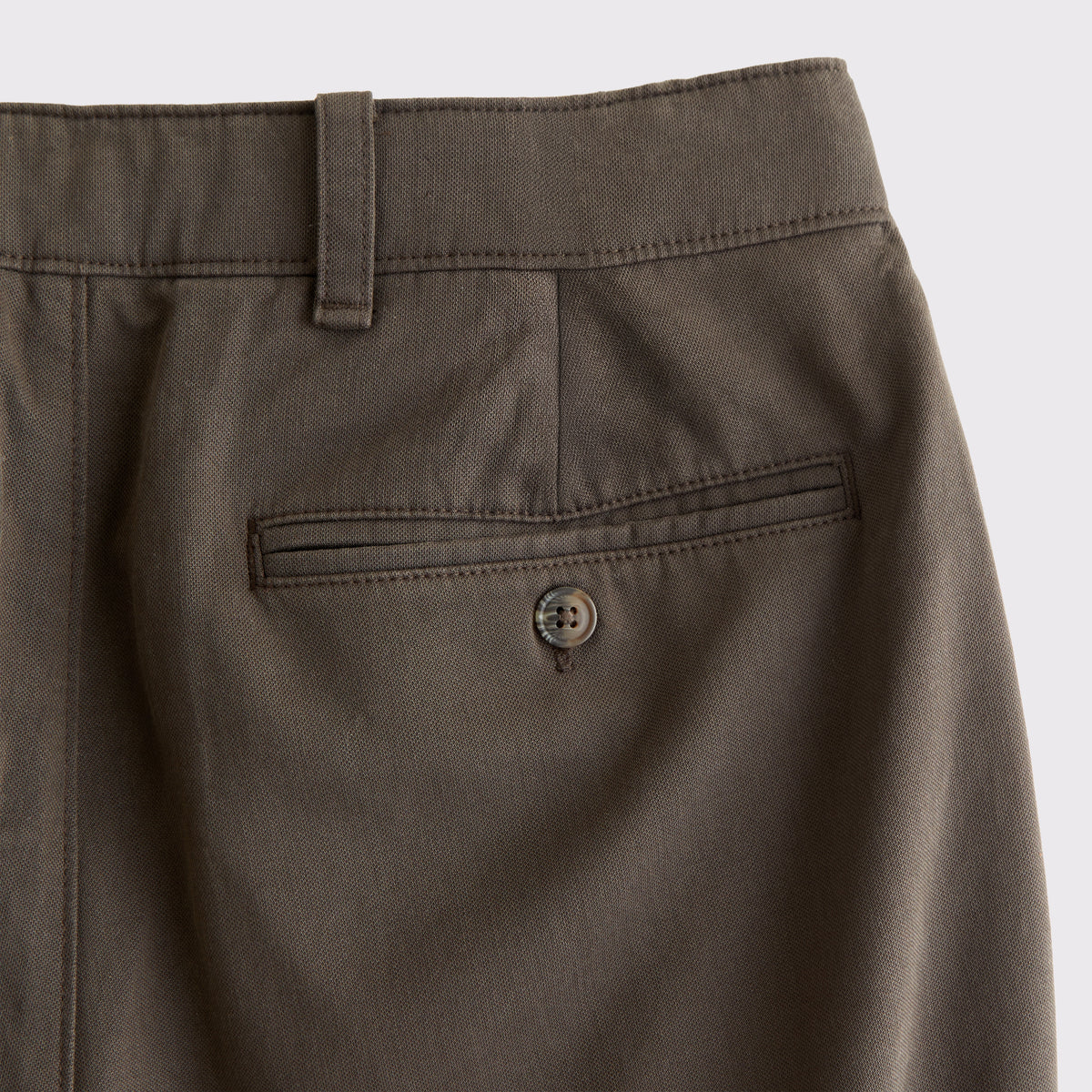 Abercrombie Relaxed Pleated Chino