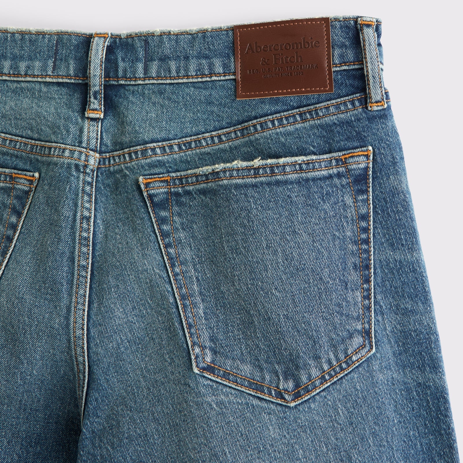 Abercrombie 90s Straight Jean