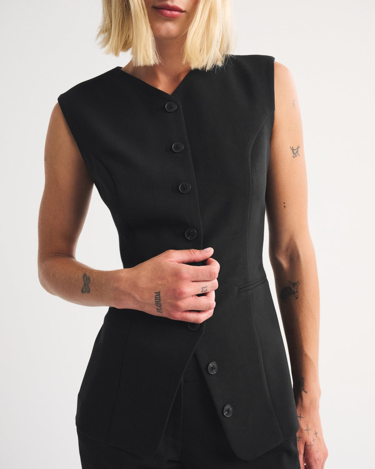 Abercrombie Tailored Button-Up Vest