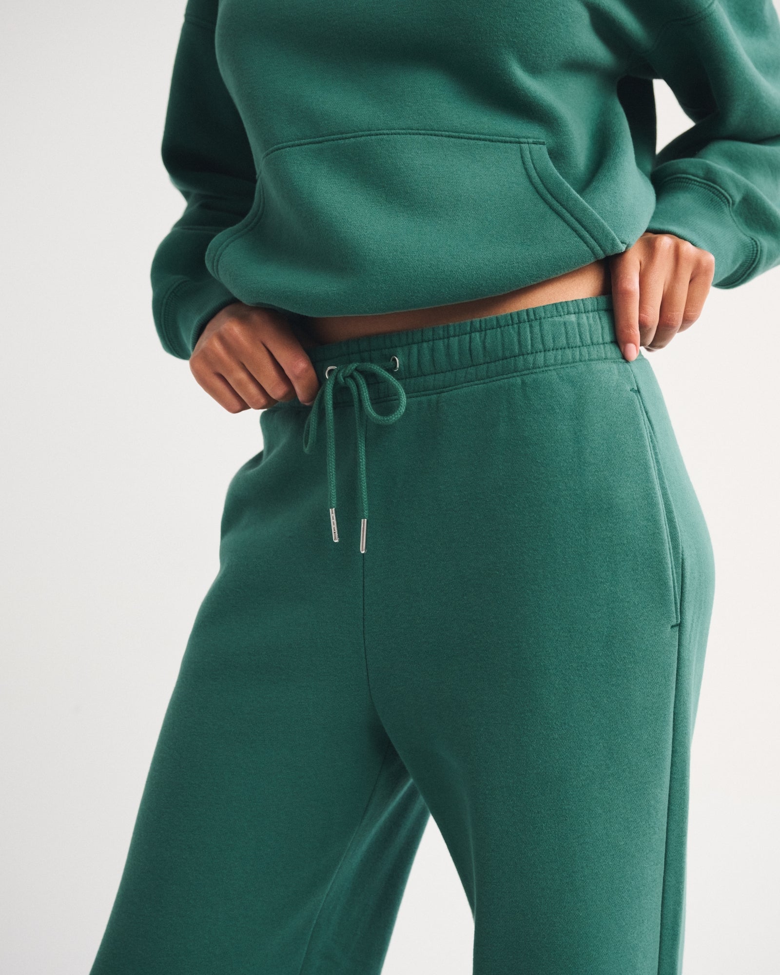 Abercrombie Sunday High Rise Wide Leg Sweatpant