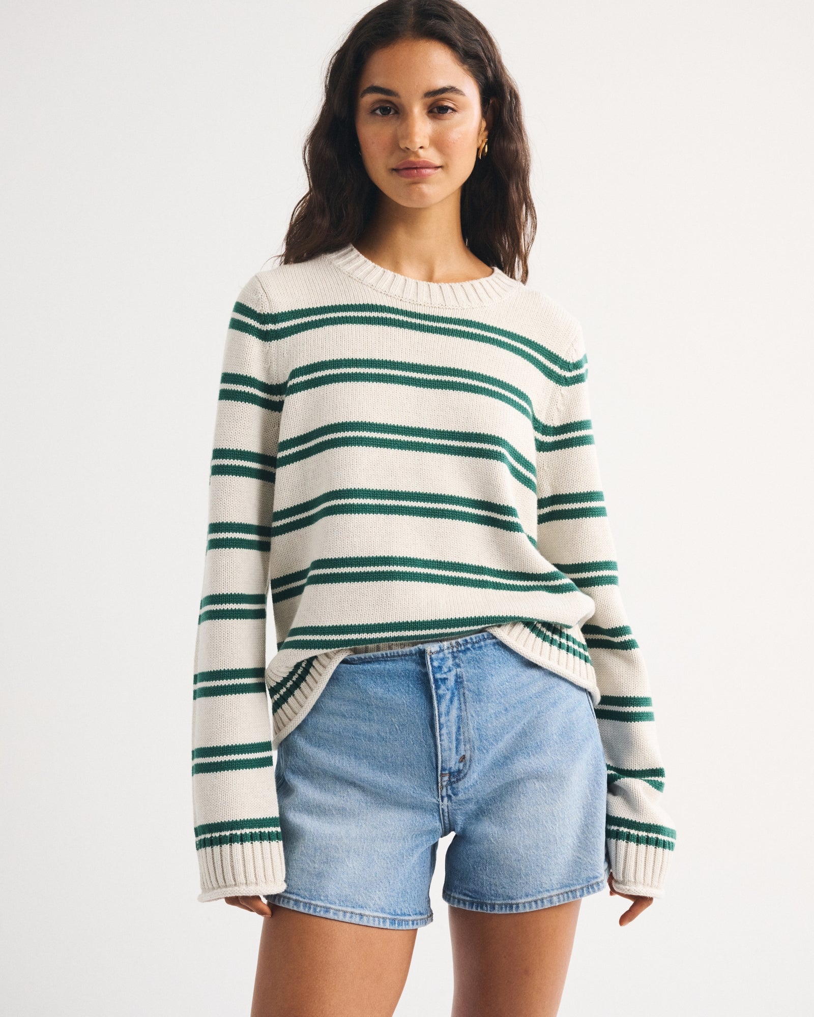 Abercrombie Clean Waist Mid Rise A-Line Short
