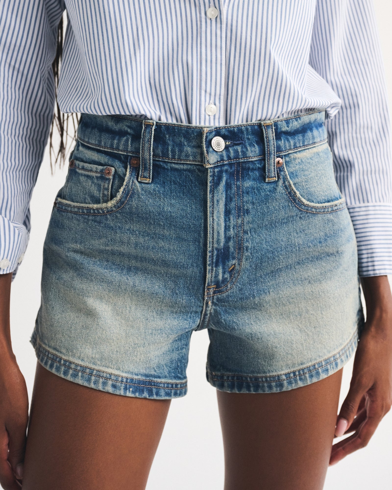 Abercrombie High Rise 90s Relaxed Short