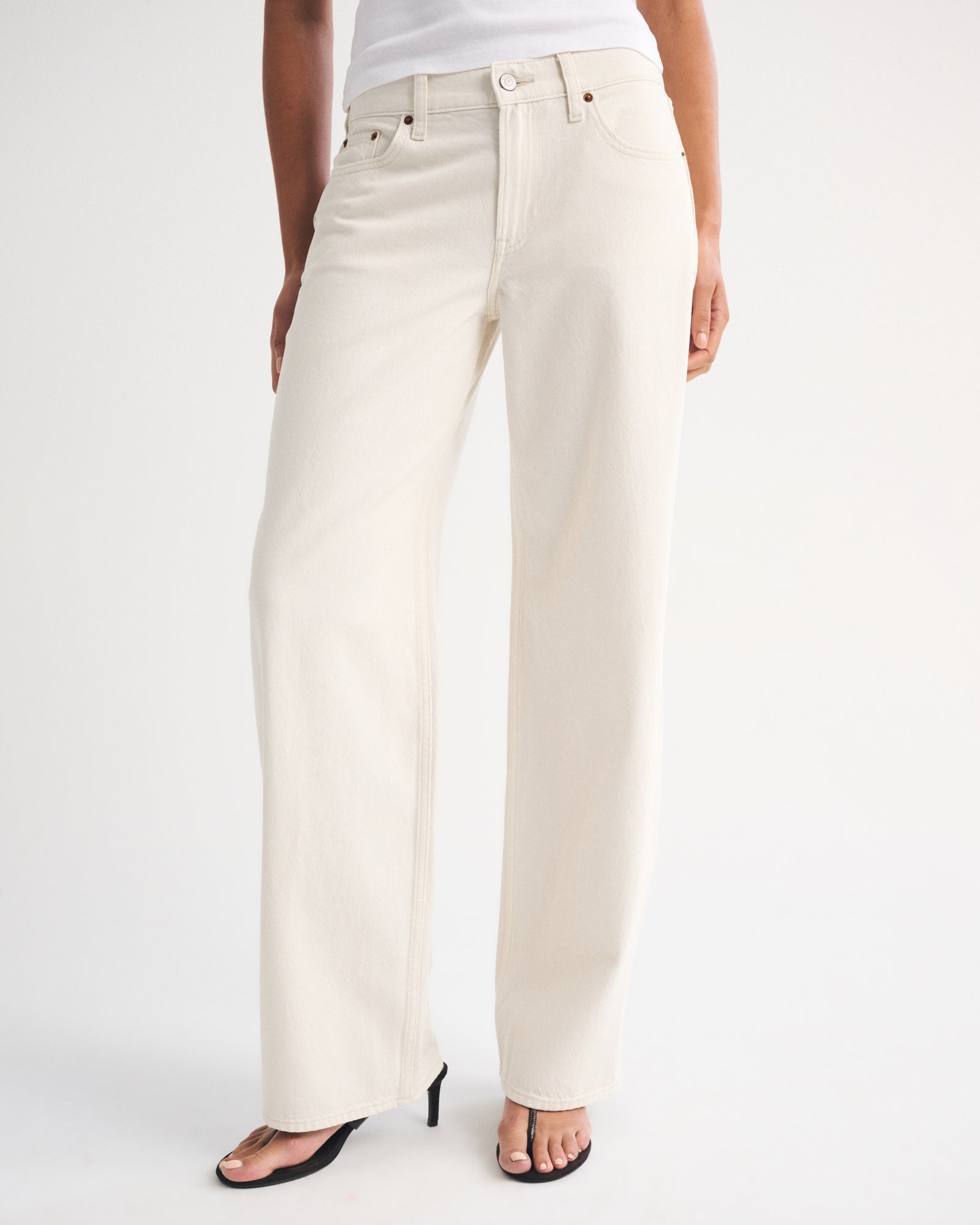 Abercrombie Low Rise Ultra Loose Cuffed Hem Jean
