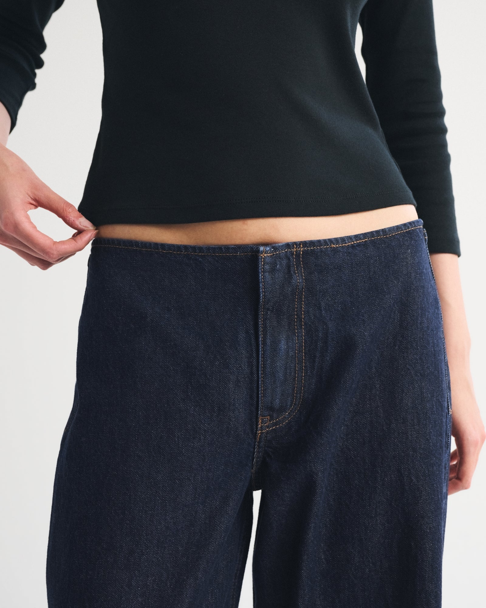 Abercrombie Clean Waist Low Rise Ultra Loose Jean