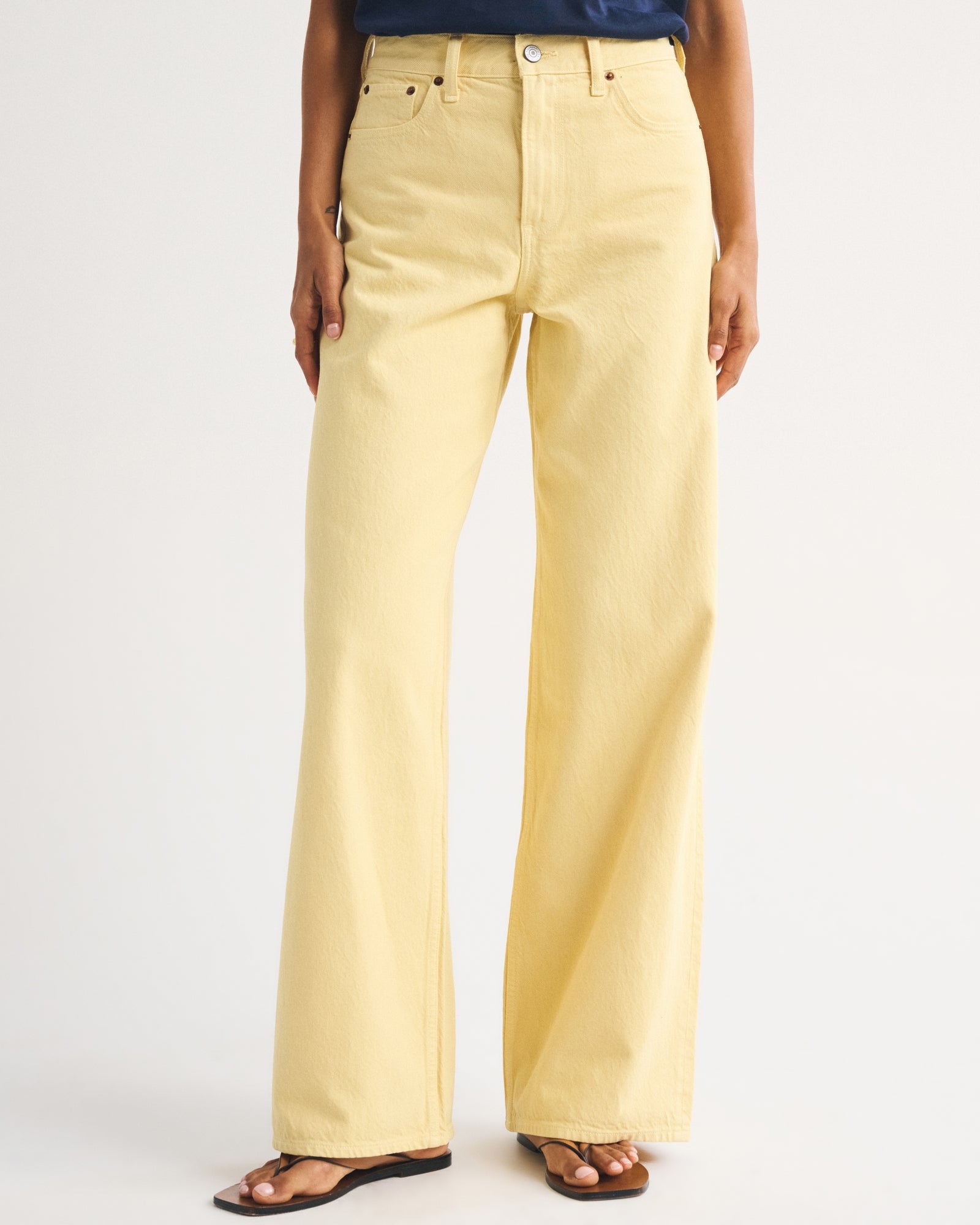 Abercrombie High Rise Wide Leg Fish Embroidered Jean