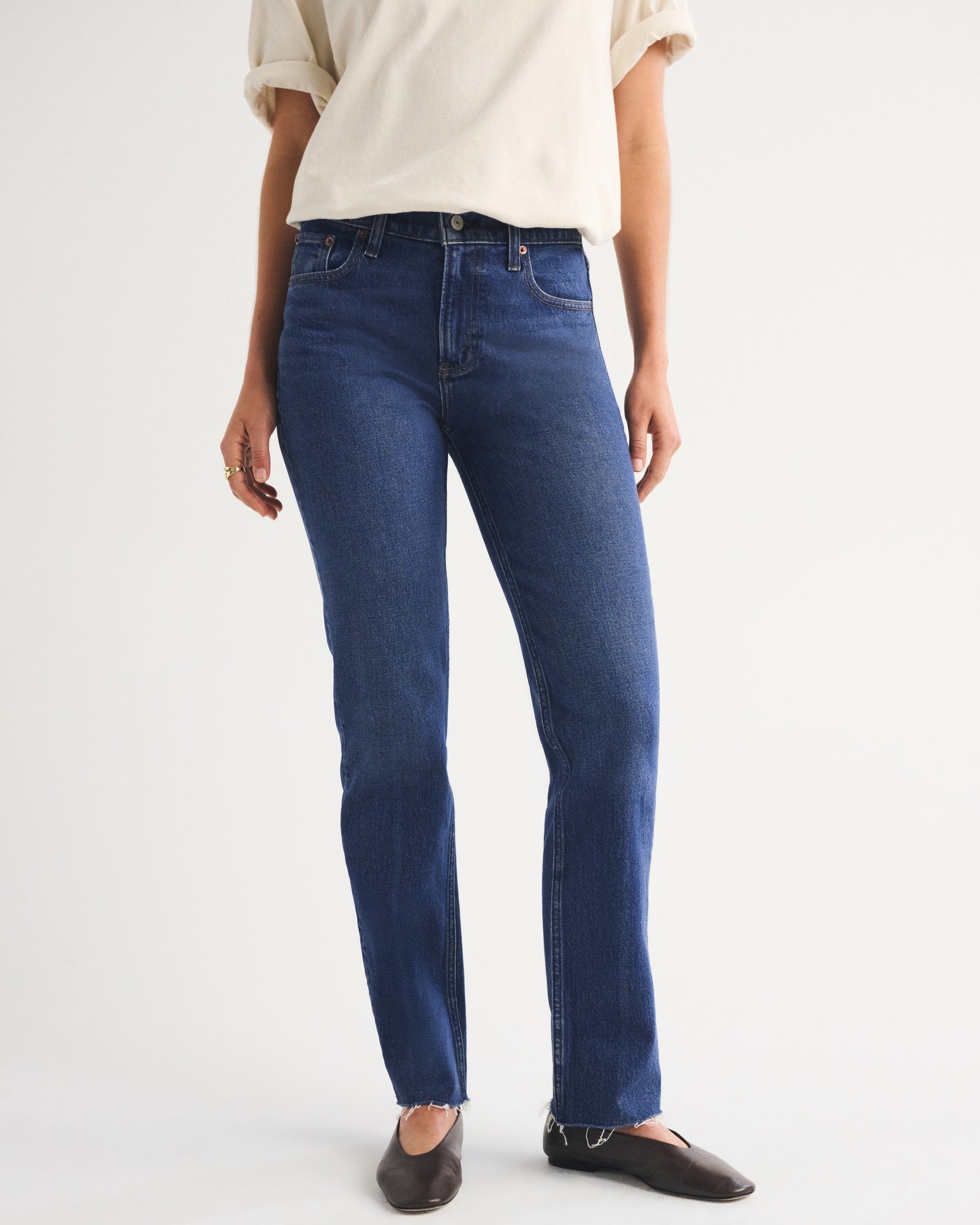 Abercrombie Mid Rise 90s Straight Frayed Hem Jean