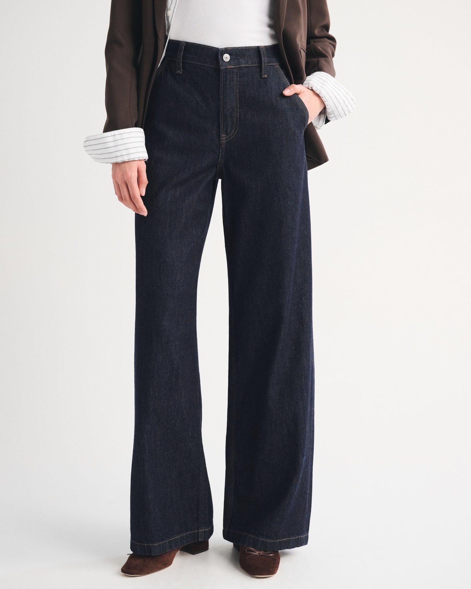 Abercrombie High Rise Wide Leg Trouser Jean