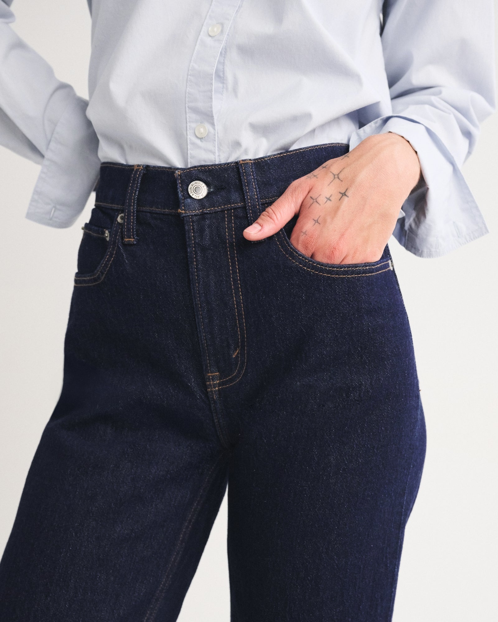 Abercrombie High Rise 90s Relaxed Jean