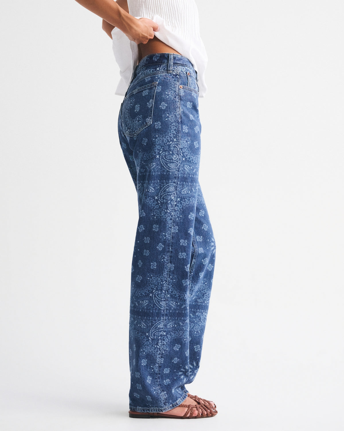 Abercrombie Curve Love High Rise 90s Relaxed Bandana Print Jean