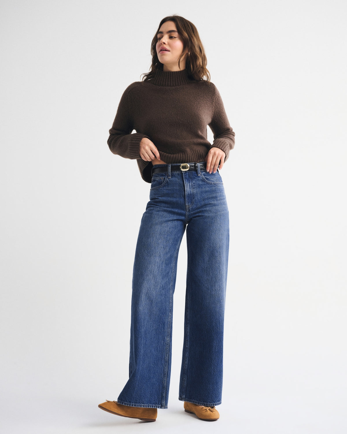 Abercrombie High Rise Wide Leg Fish Embroidered Jean
