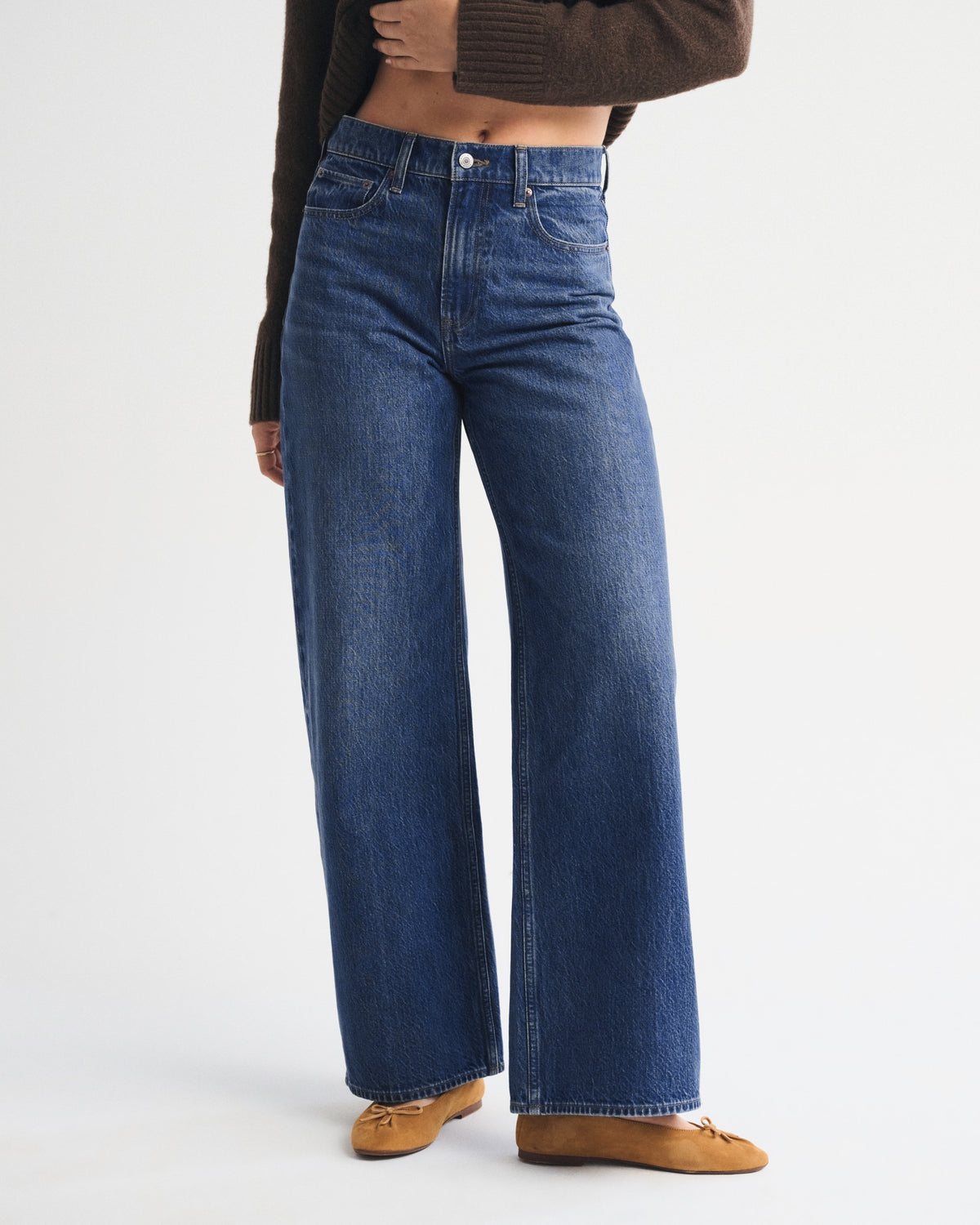 Abercrombie High Rise Wide Leg Fish Embroidered Jean