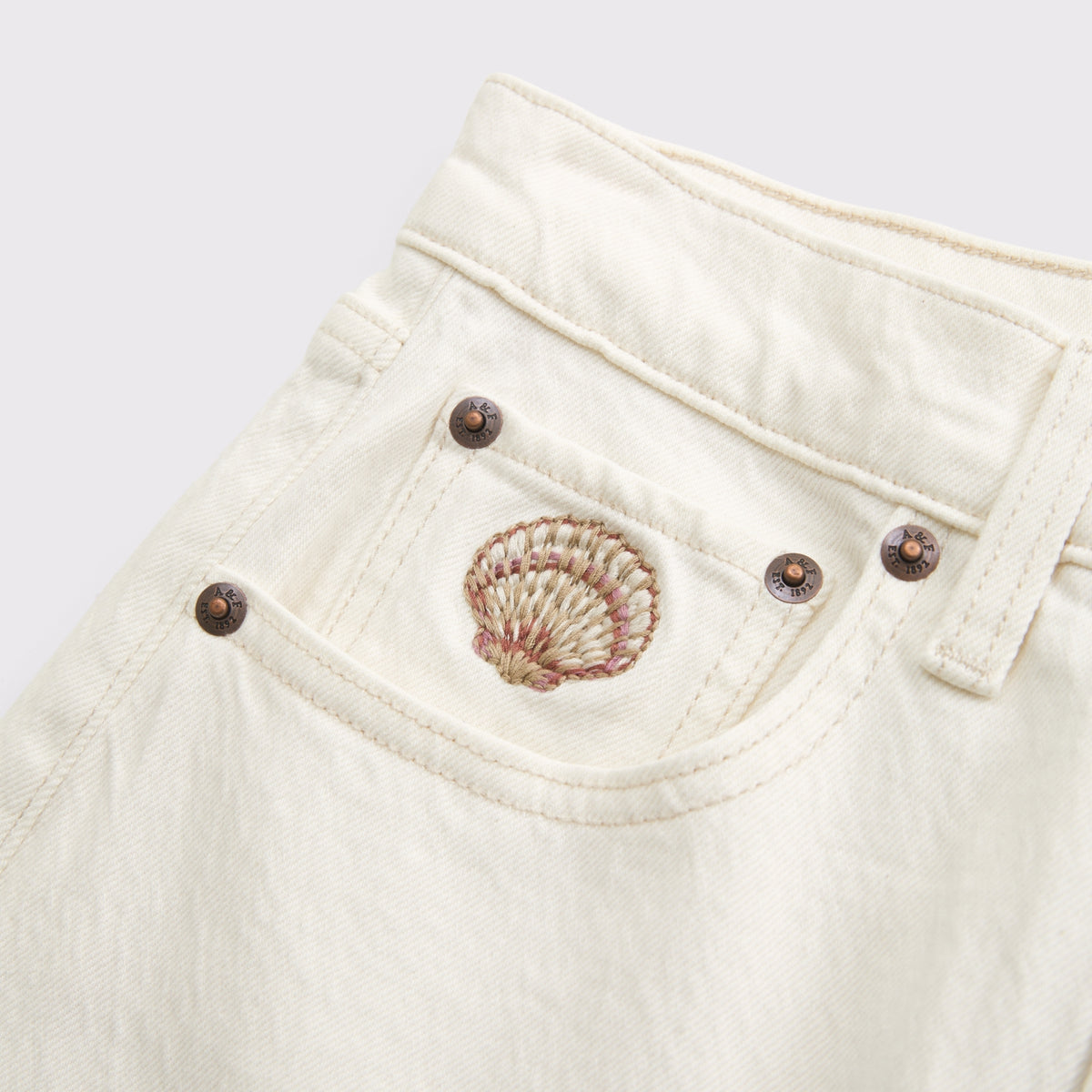 Abercrombie High Rise 90s Relaxed Studded Jean