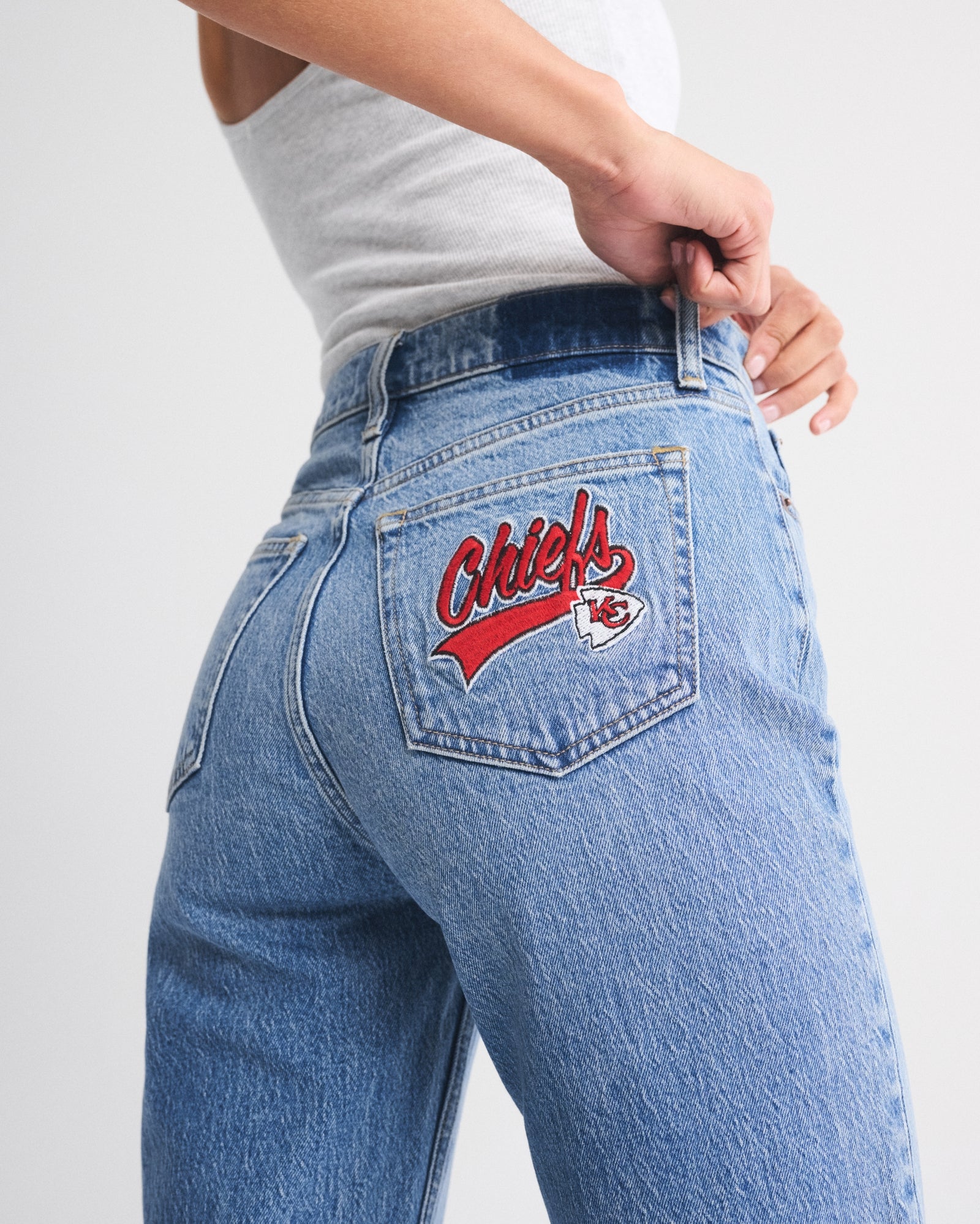 Abercrombie High Rise 90s Relaxed Dallas Cowboys Embroidered Jean