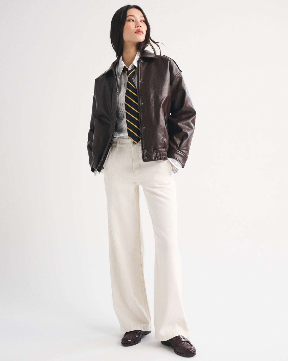 Abercrombie High Rise Wide Leg Trouser Jean