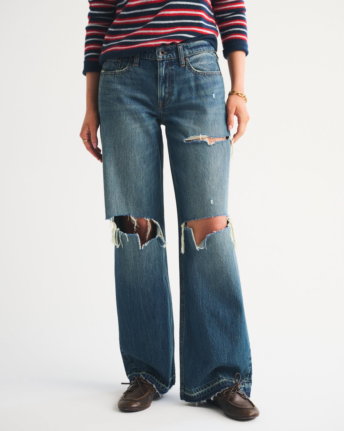 Abercrombie Low Rise Ultra Loose Cuffed Hem Jean