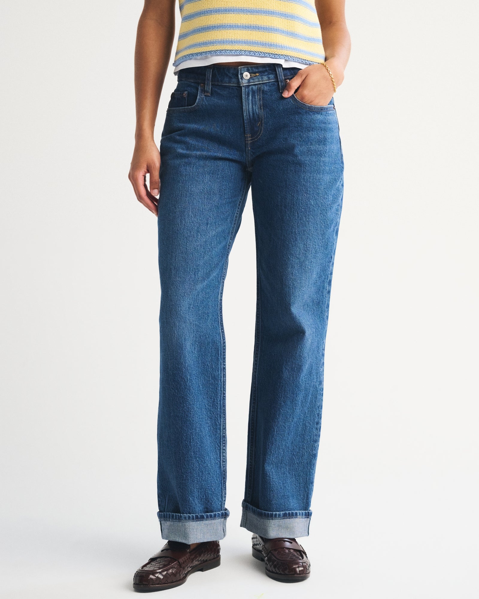 Abercrombie Curve Love Low Rise 90s Relaxed Jean