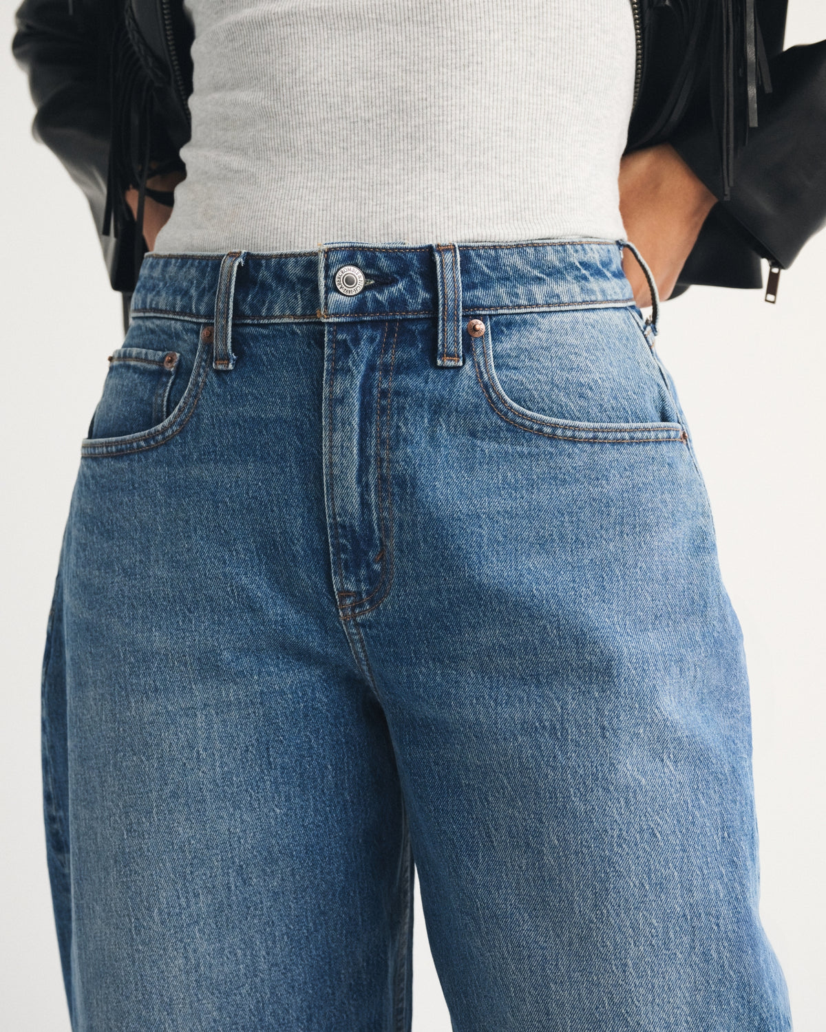 Abercrombie Curve Love High Rise Barrel Jean