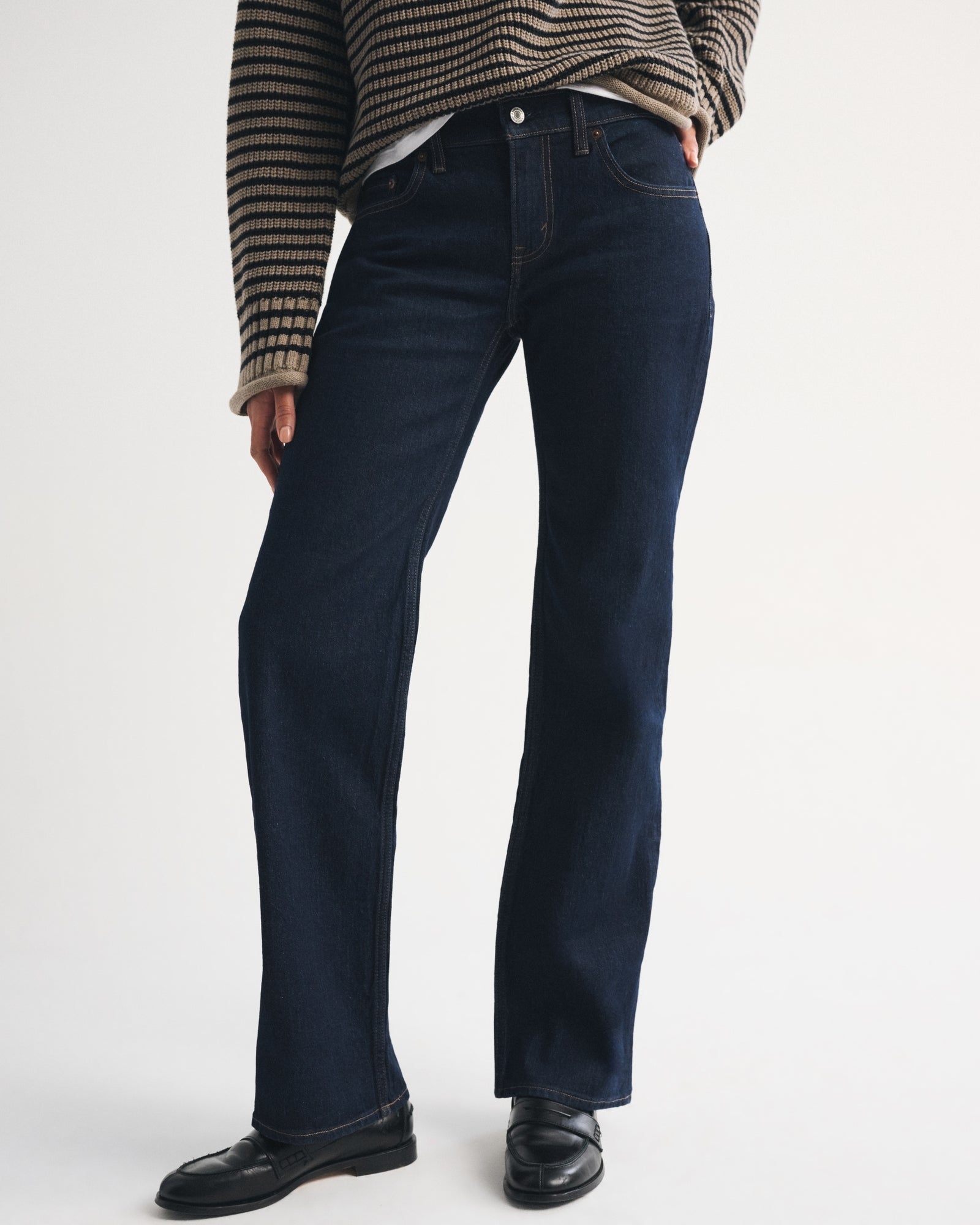 Abercrombie Low Rise 90s Relaxed Jean