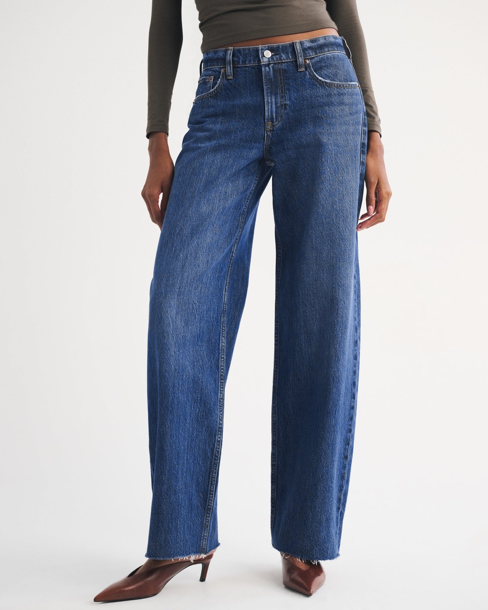 Abercrombie Low Rise Ultra Loose Cuffed Hem Jean