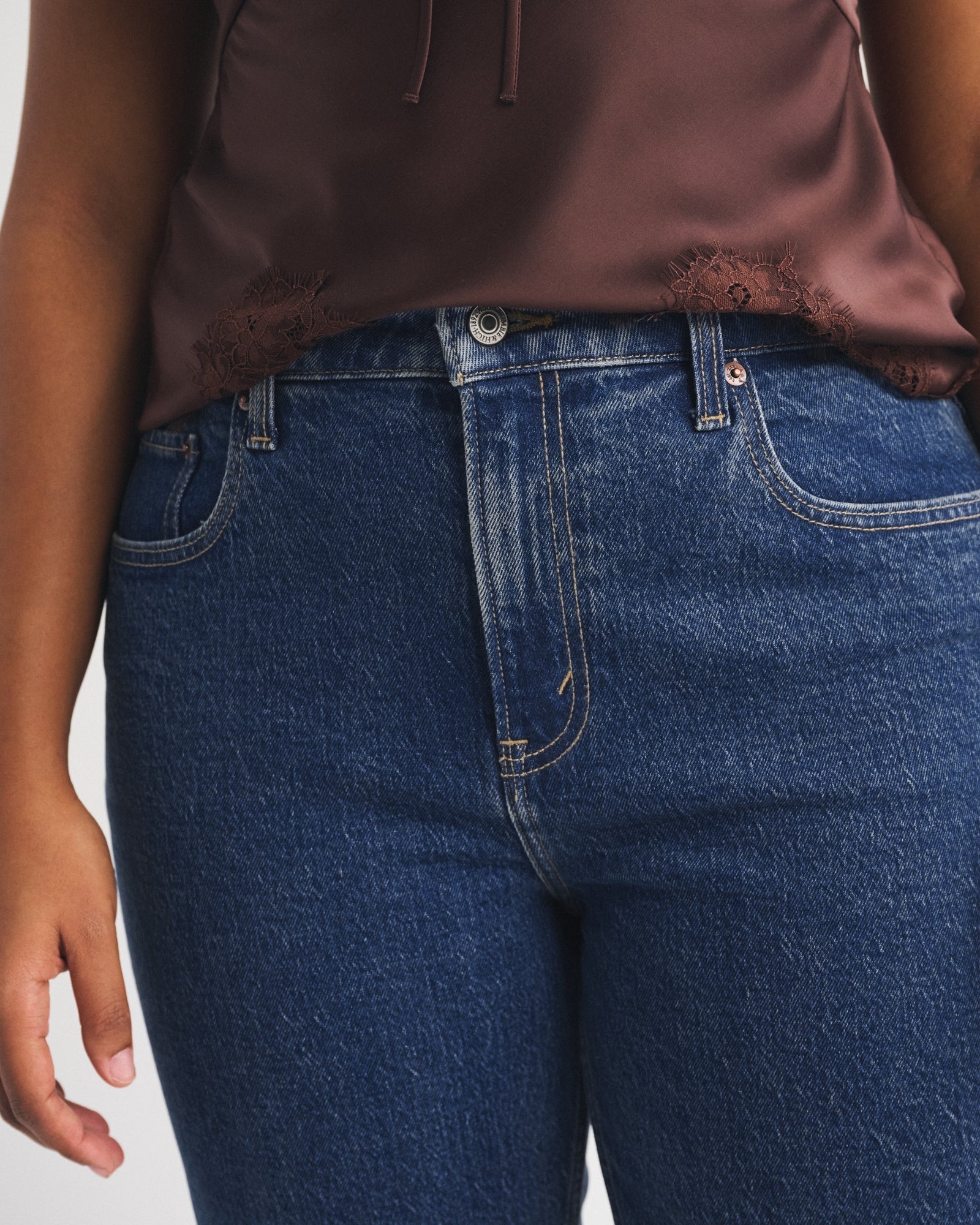 Abercrombie Curve Love High Rise 90s Straight Jean