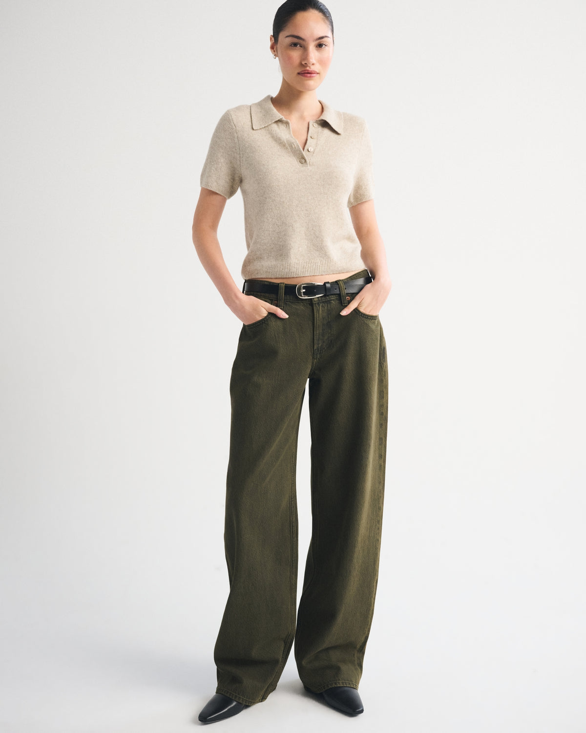 Abercrombie Low Rise Ultra Loose Cuffed Hem Jean