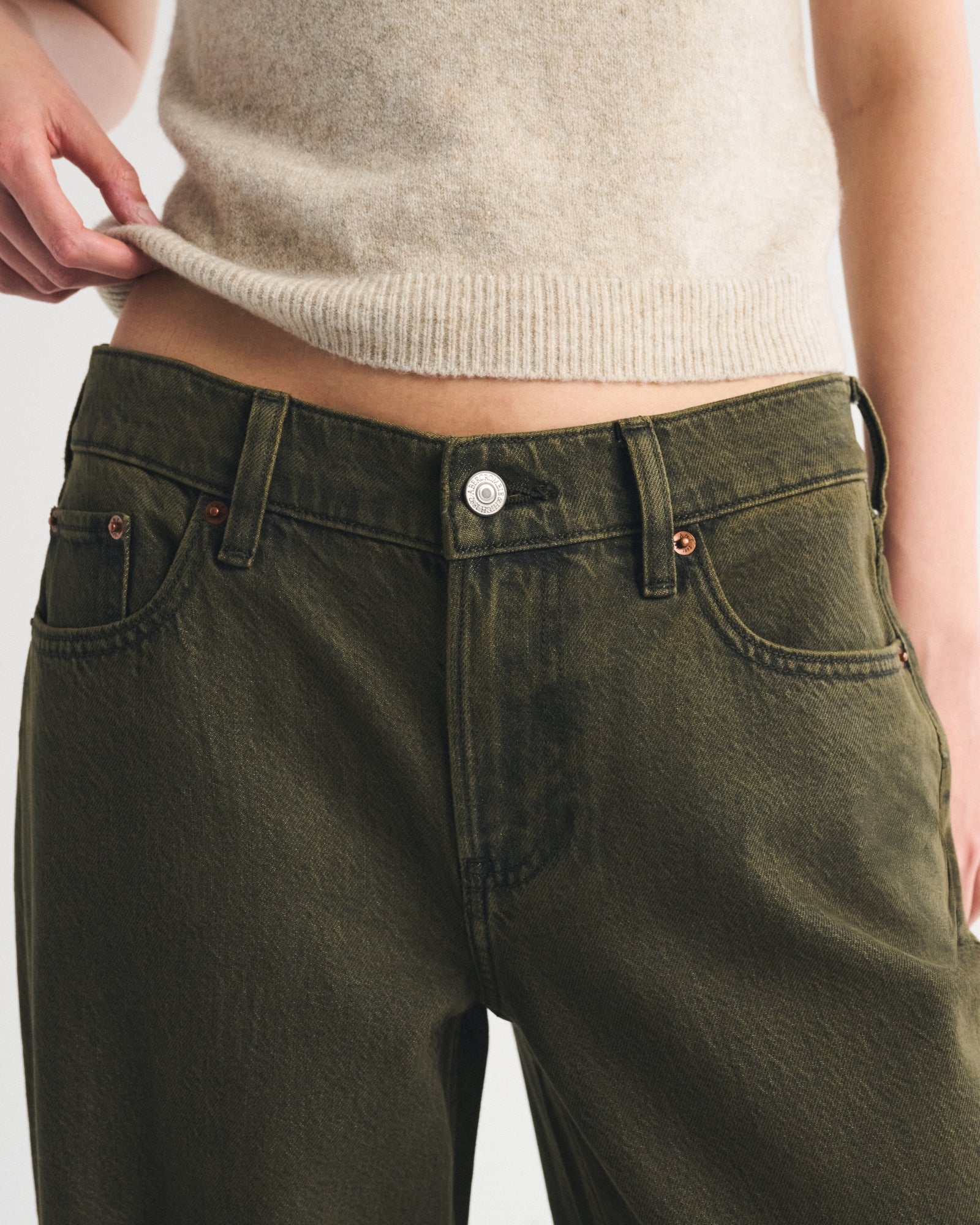 Abercrombie Low Rise Ultra Loose Cuffed Hem Jean