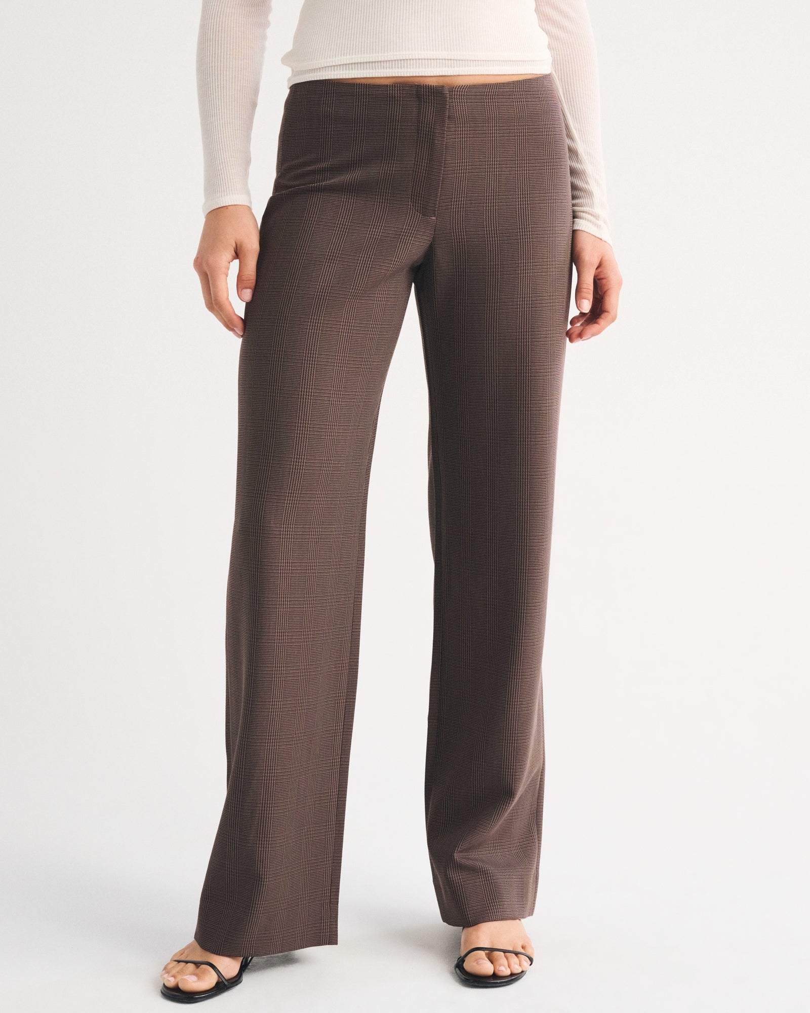 Abercrombie Clean Waist Low Rise Tailored Wide Leg Pant