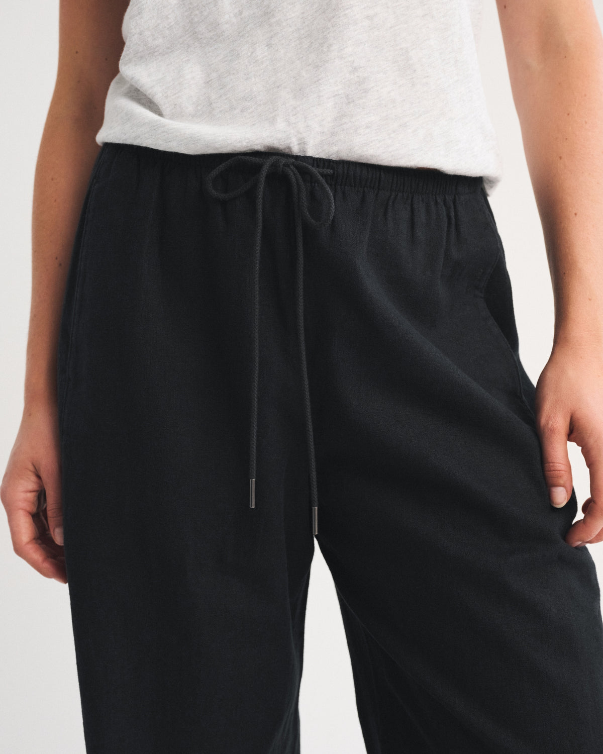 Abercrombie Linen-Blend Barrel Pull-On Pant