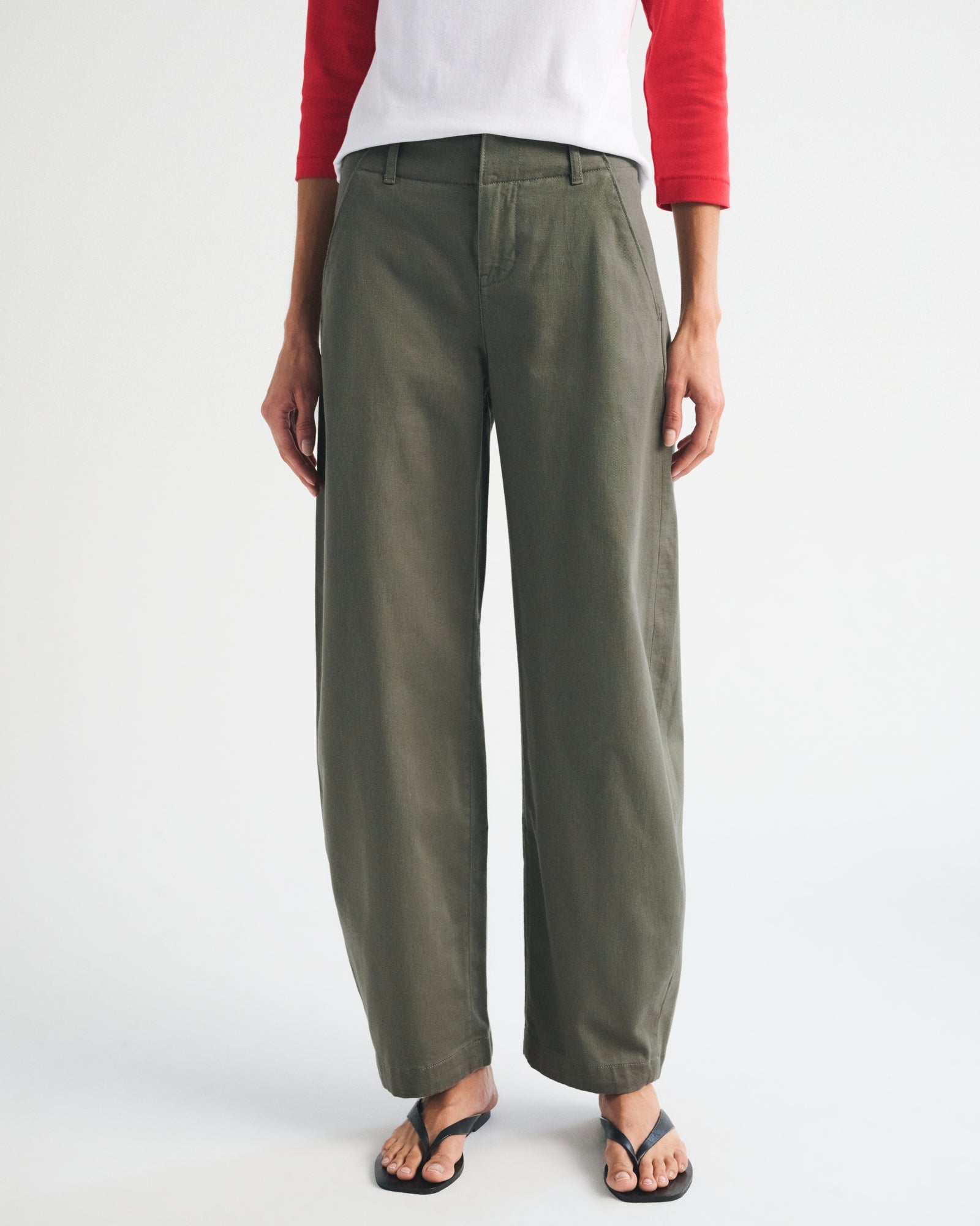 Abercrombie 100% Cotton High Rise Chino Barrel Pant