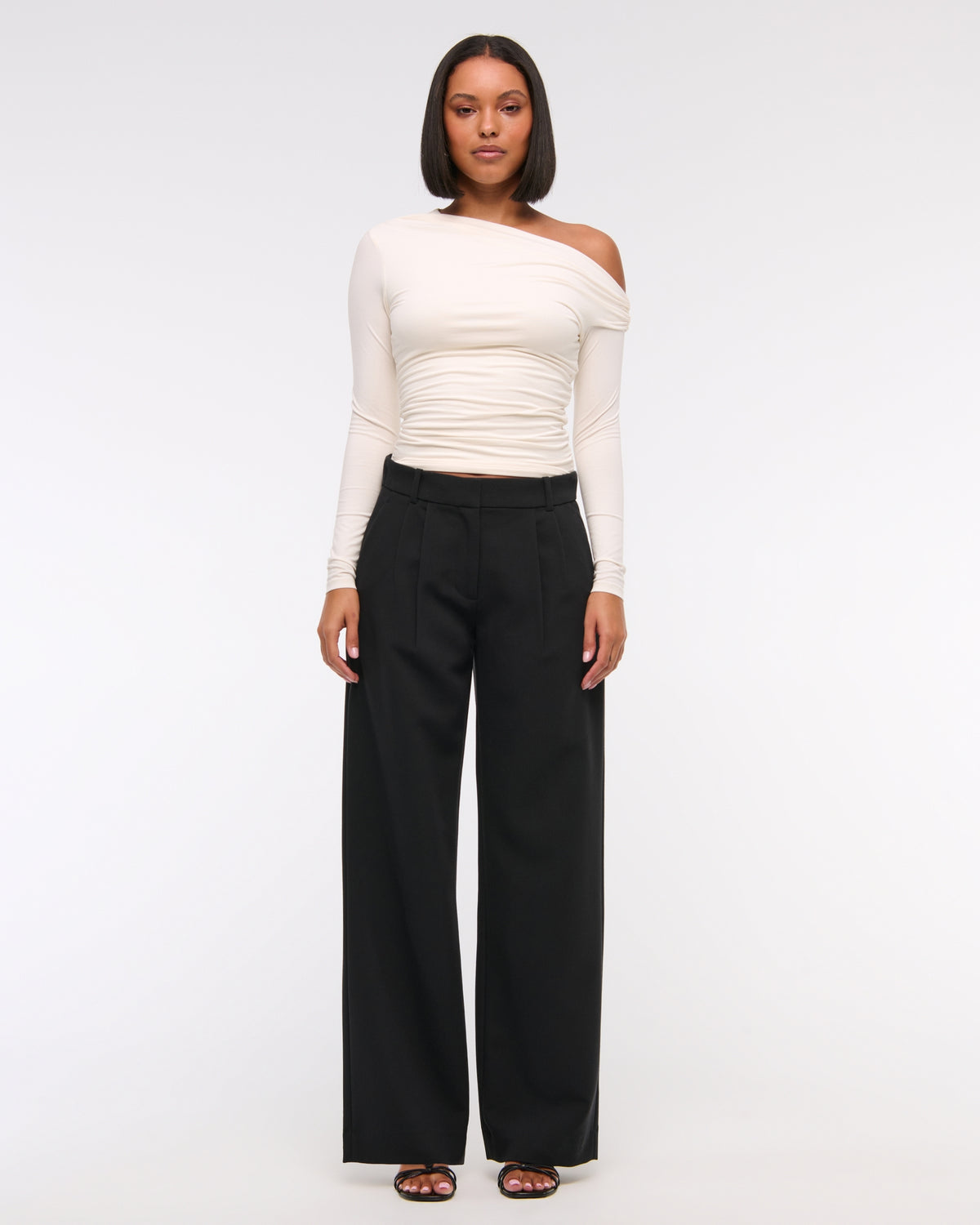 Abercrombie A&F Sloane Low Rise Tailored Wide Leg Pant