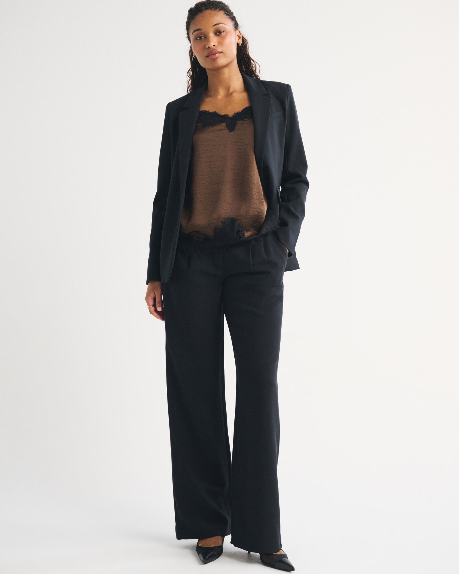 Abercrombie Curve Love A&F Sloane Low Rise Tailored Wide Leg Pant