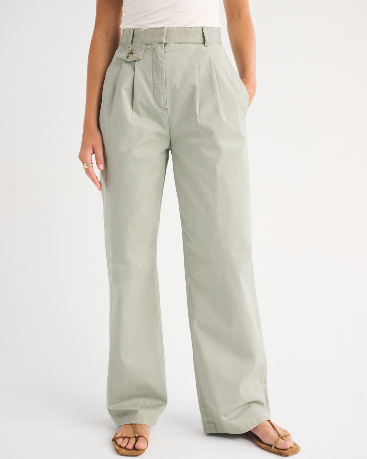Abercrombie A&F Sloane Chino Tailored Wide Leg Pant