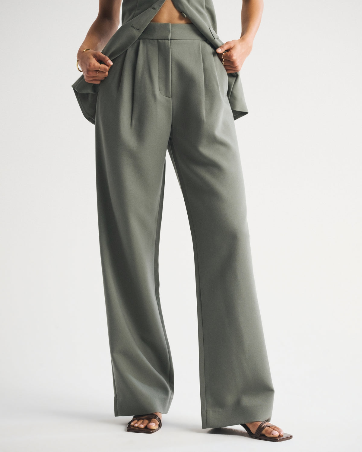 Abercrombie A&F Sloane Tailored Wide Leg Pant