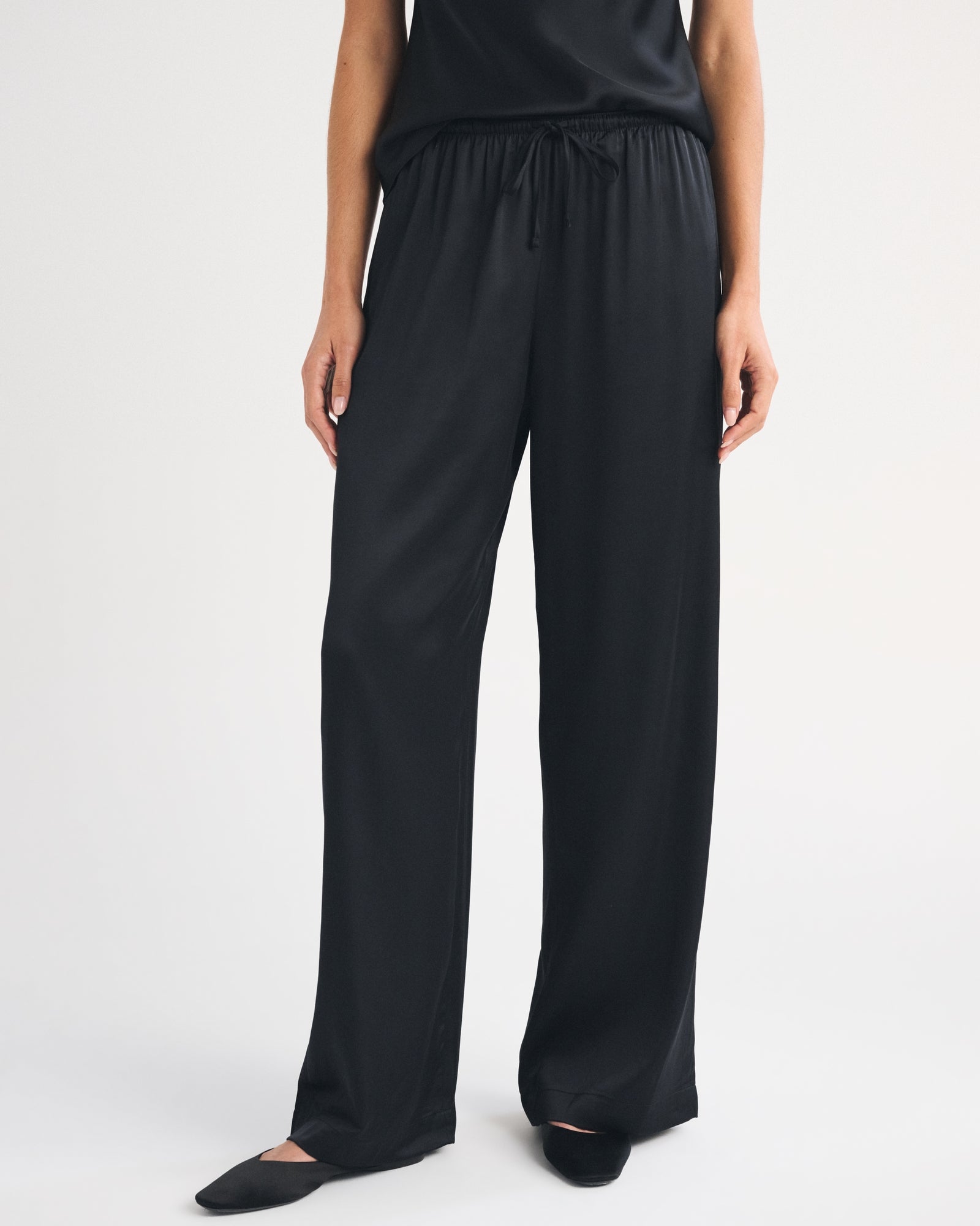 Abercrombie A&F Gemma Satin Wide Leg Pull-On Pant