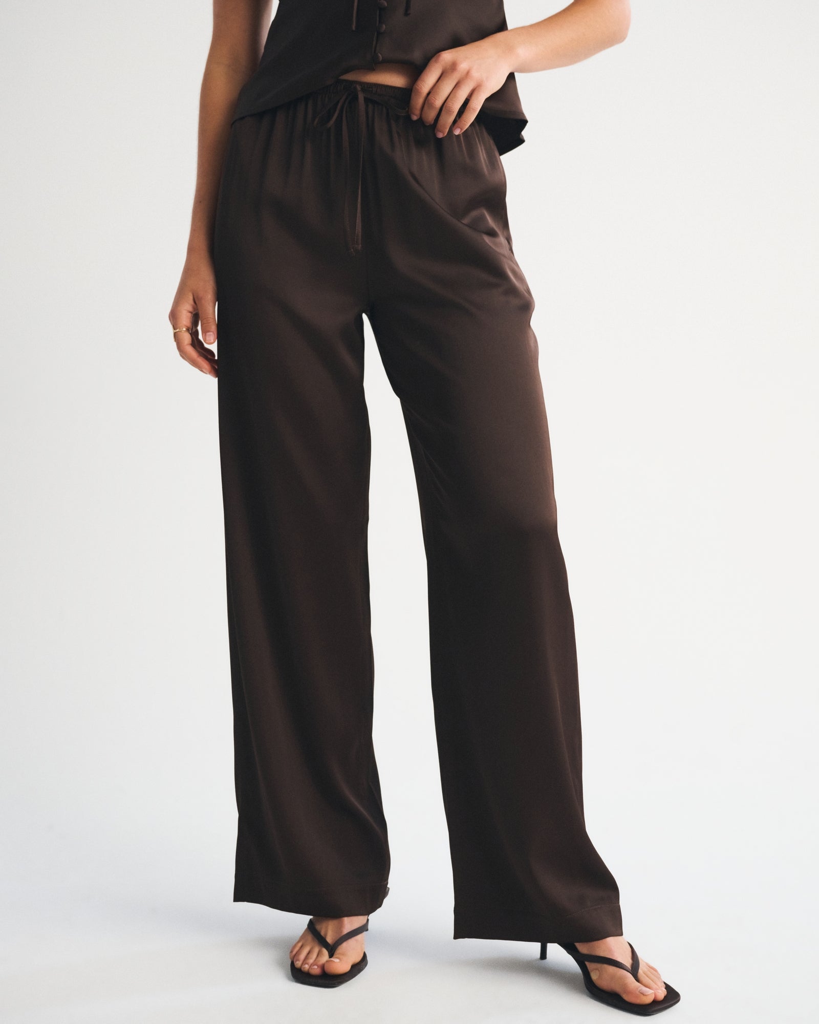 Abercrombie A&F Gemma Satin Wide Leg Pull-On Pant
