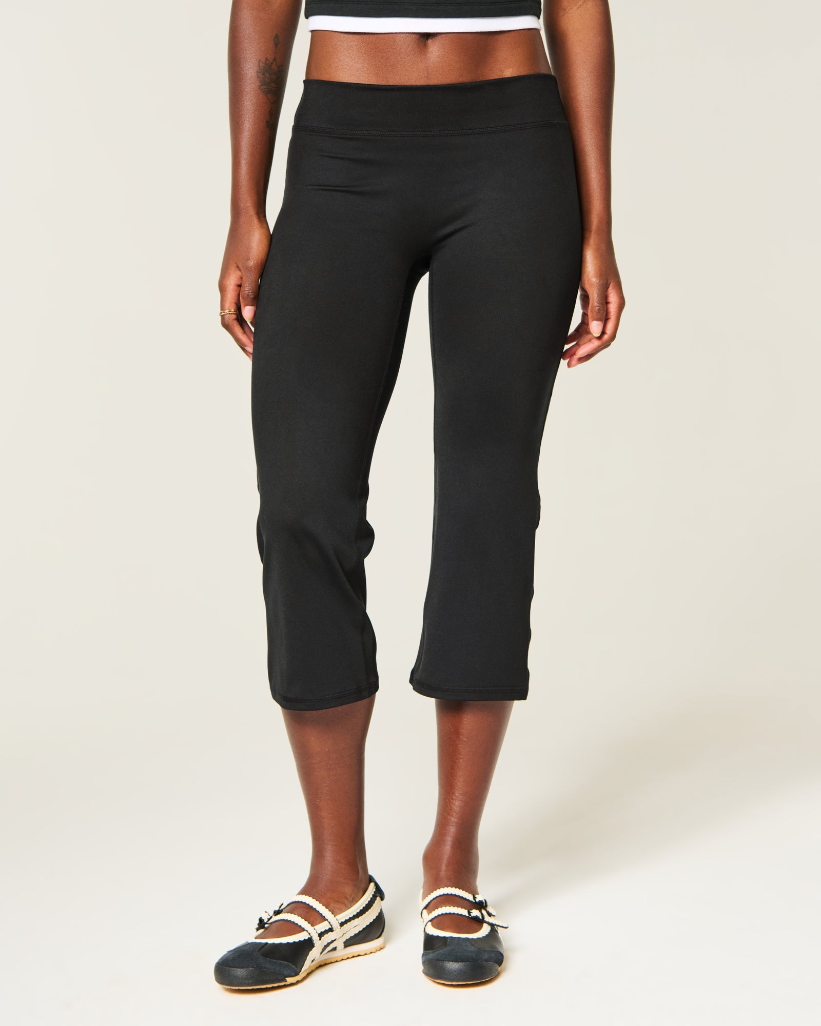 Hollister Active Recharge Capri Pants