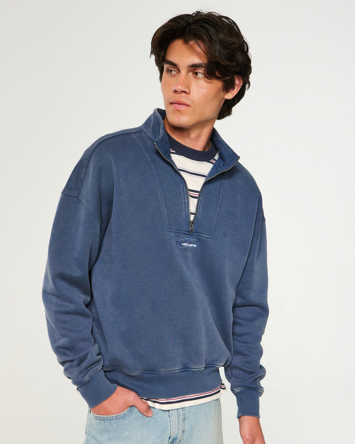 Hollister Boxy Quarter-Zip Logo Sweatshirt