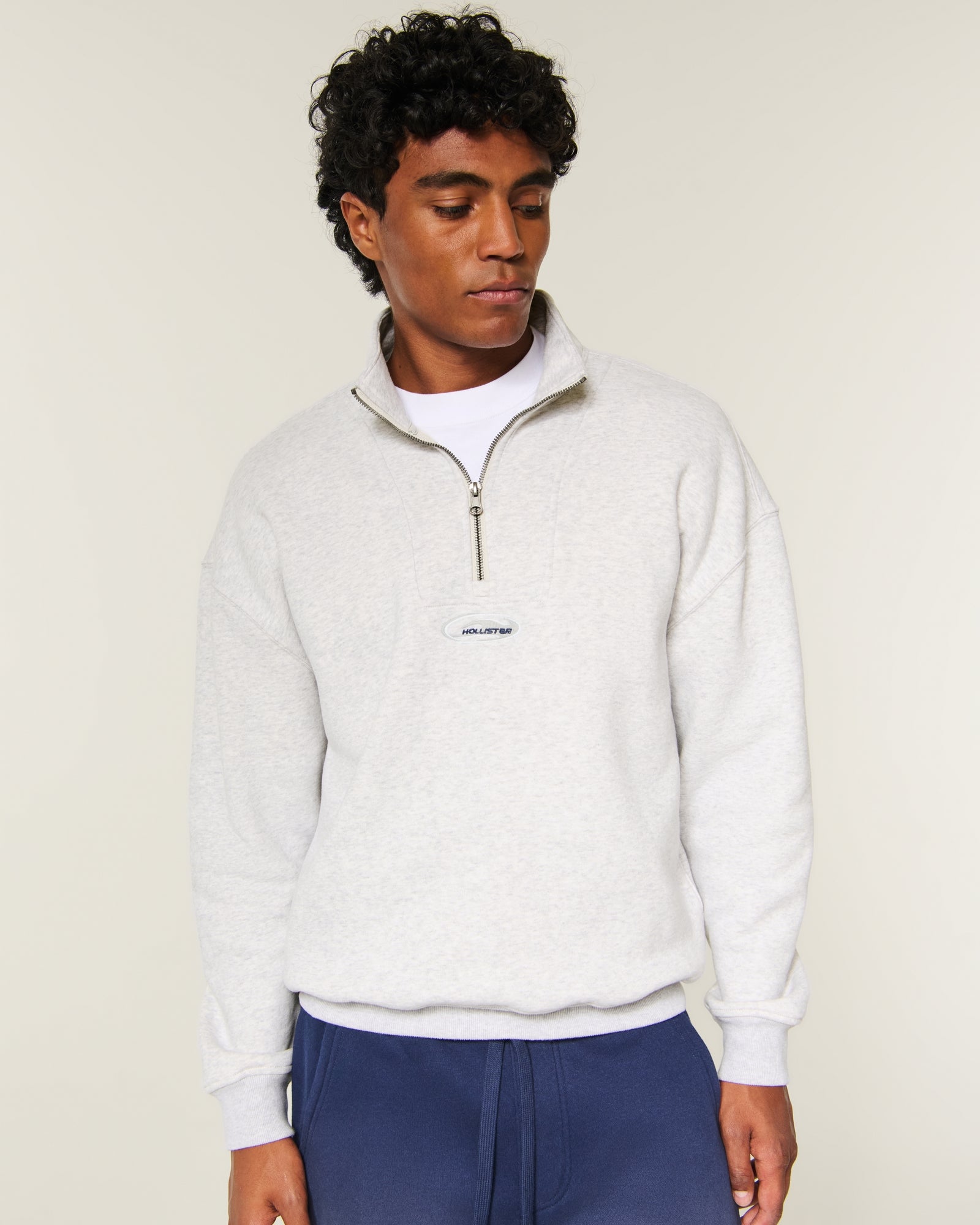 Hollister Boxy Quarter-Zip Logo Sweatshirt