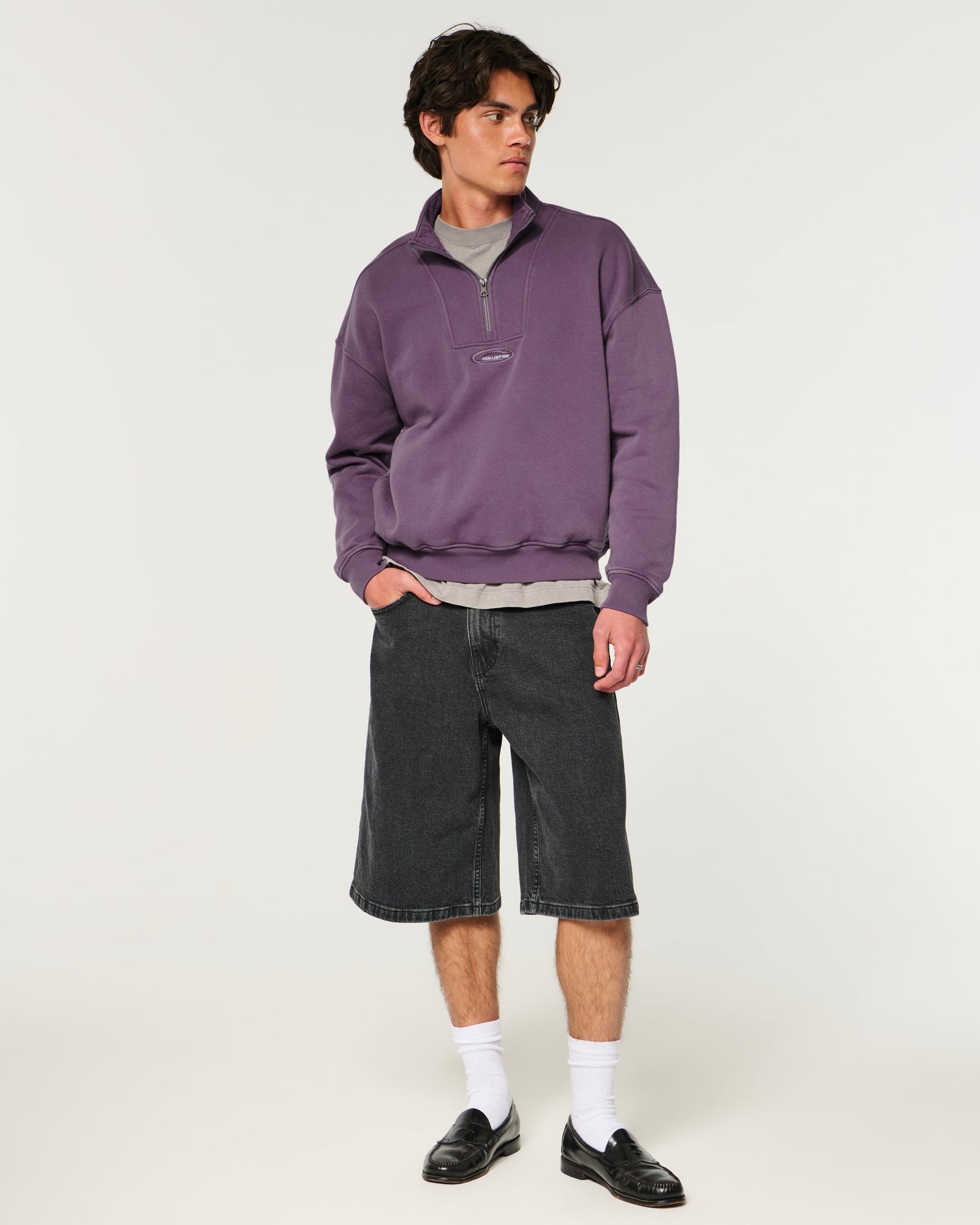 Hollister Boxy Quarter-Zip Logo Sweatshirt