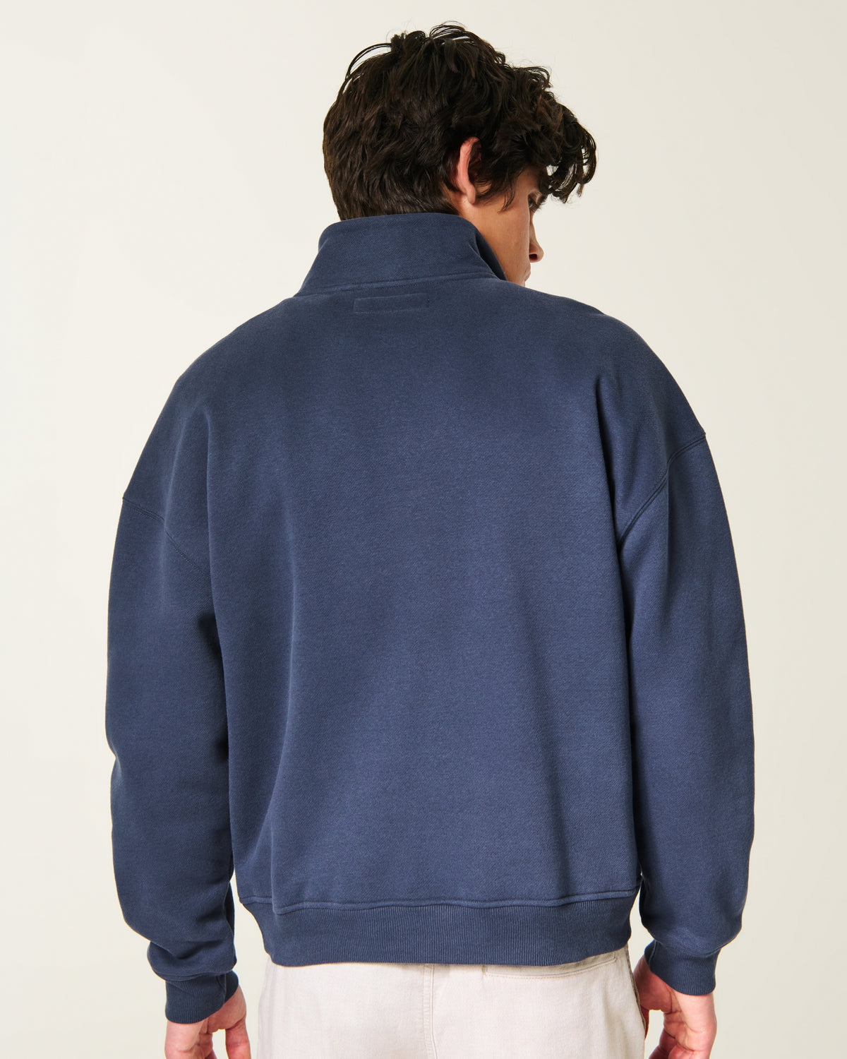 Hollister Boxy Quarter-Zip Logo Sweatshirt