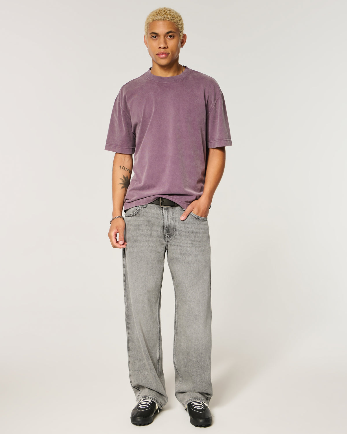 Hollister Low-Rise Baggy Jeans