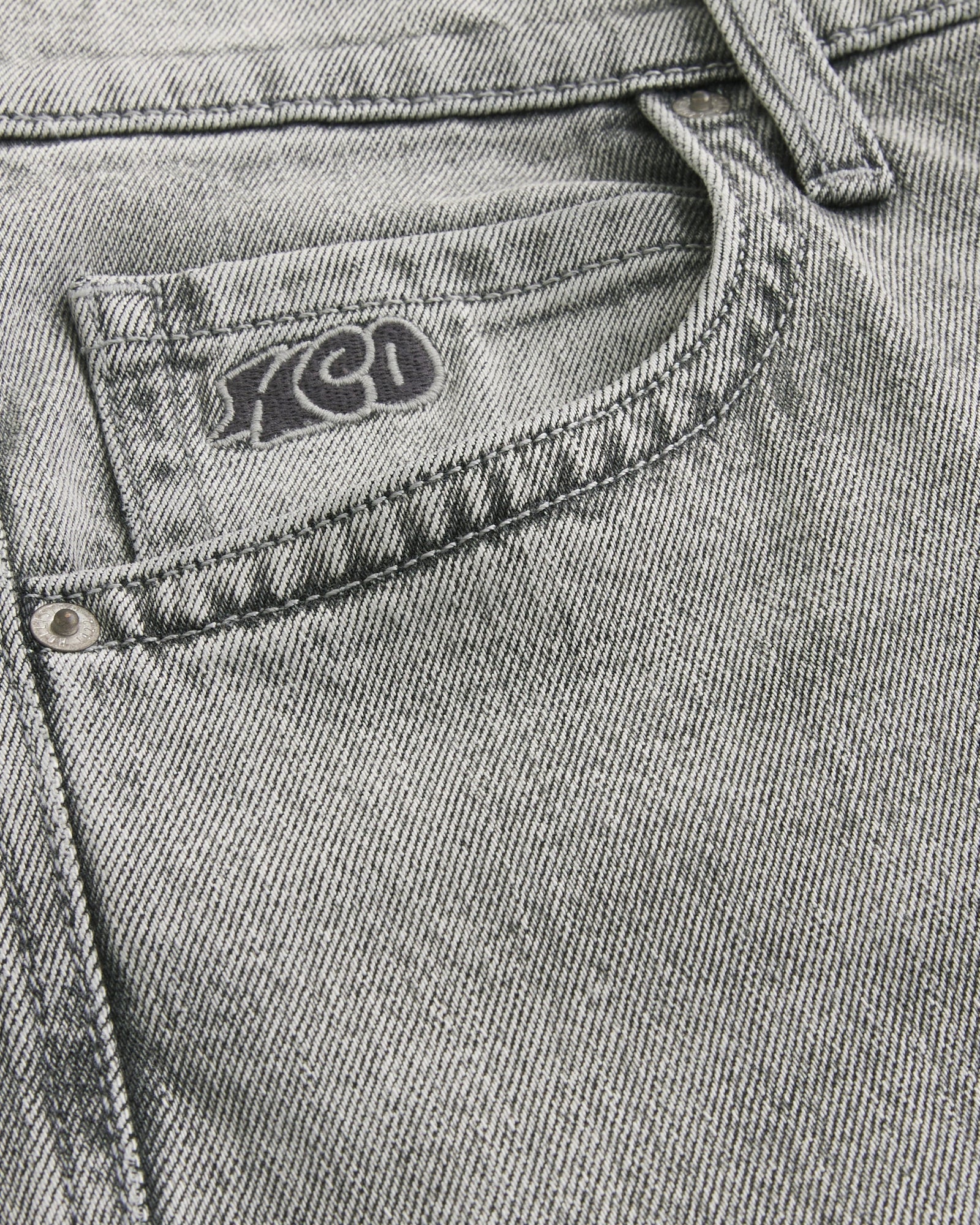 Hollister Low-Rise Baggy Jeans