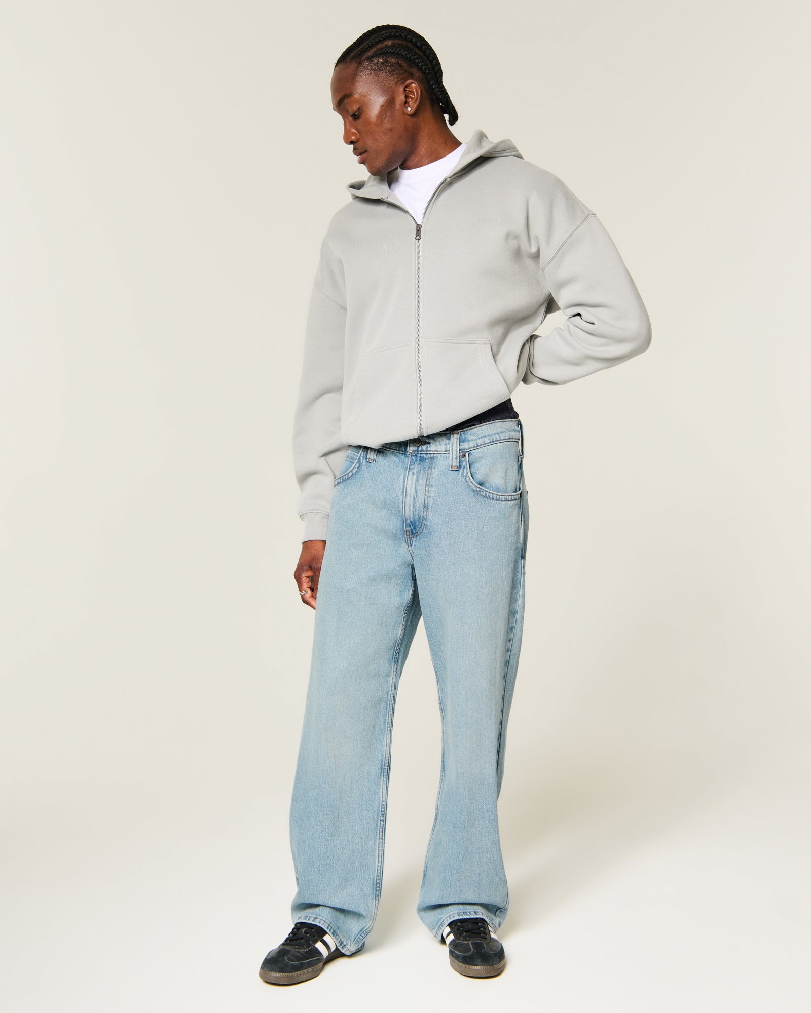 Hollister Low-Rise Baggy Jeans