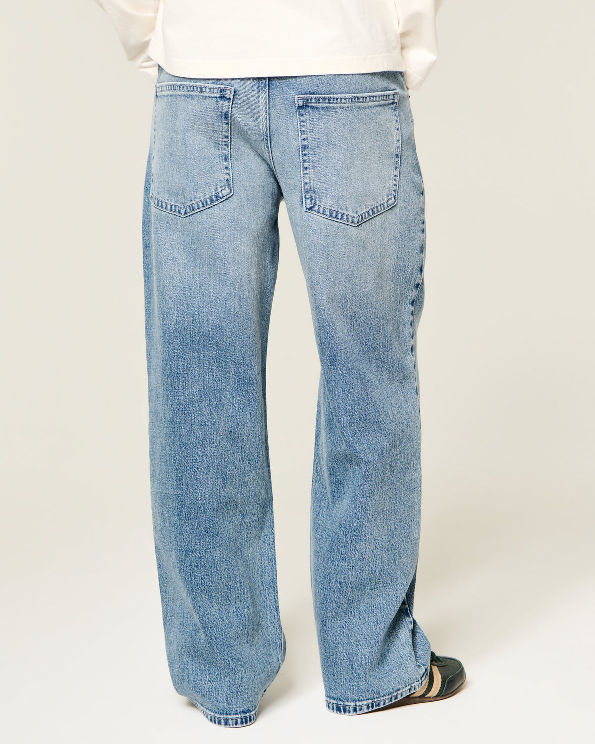 Hollister Low-Rise Baggy Jeans