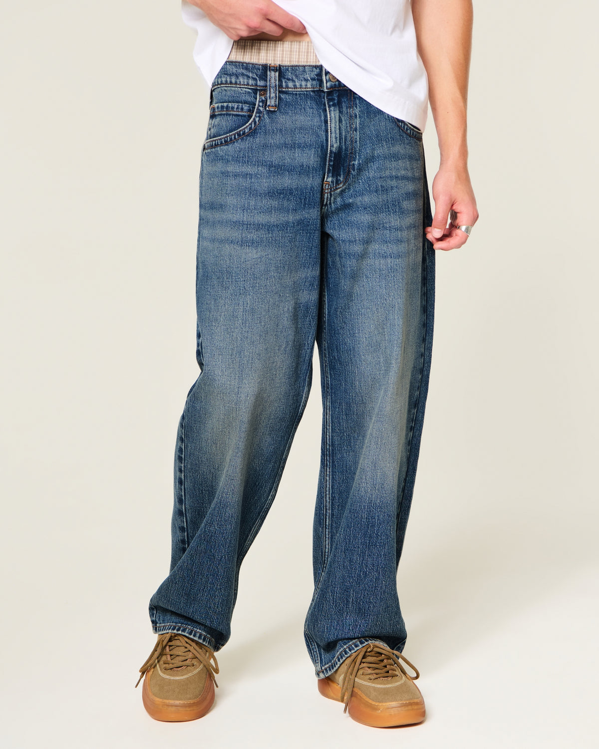 Hollister Low-Rise Baggy Jeans