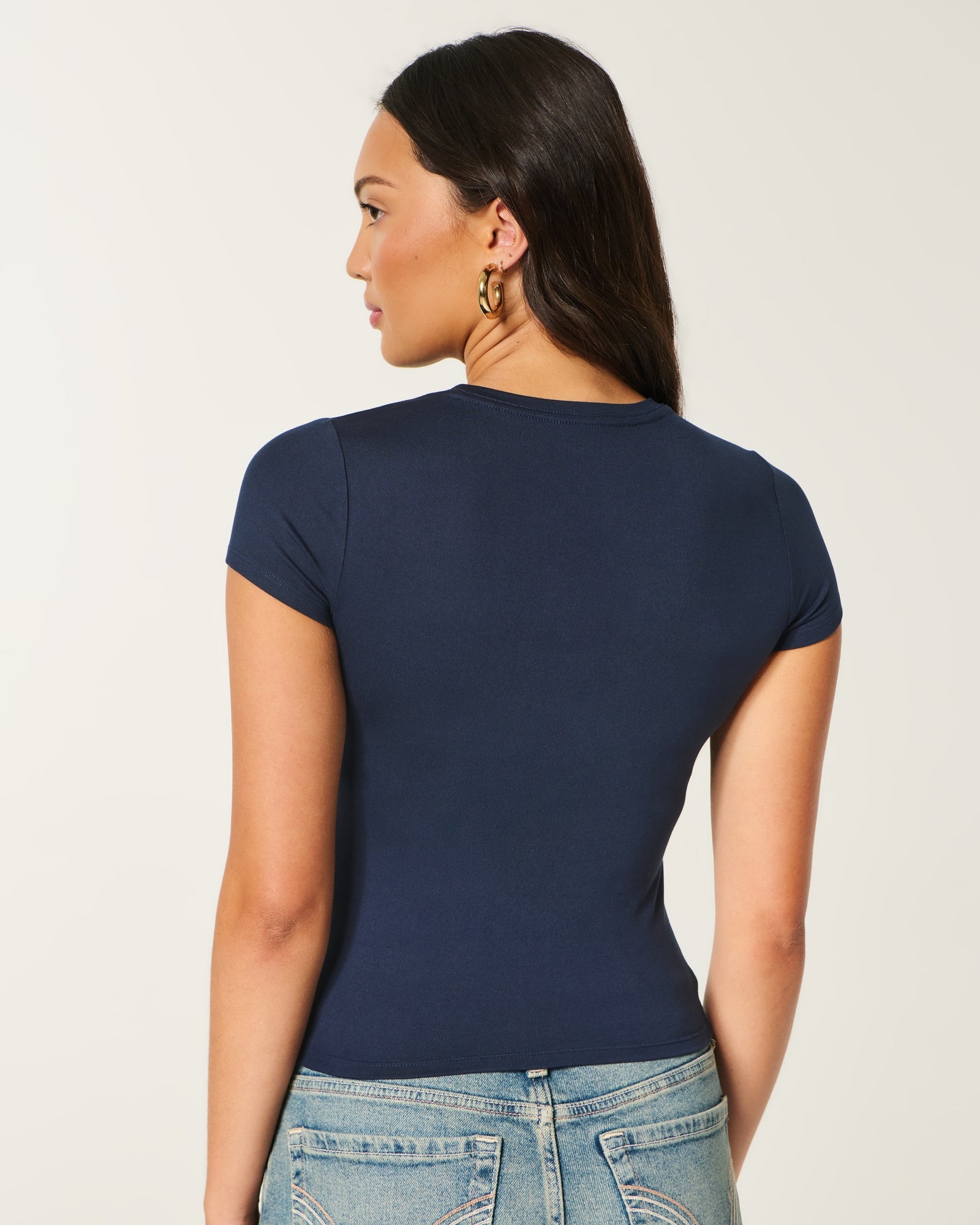 Hollister Smooth Seamless Fabric Crew Baby Tee