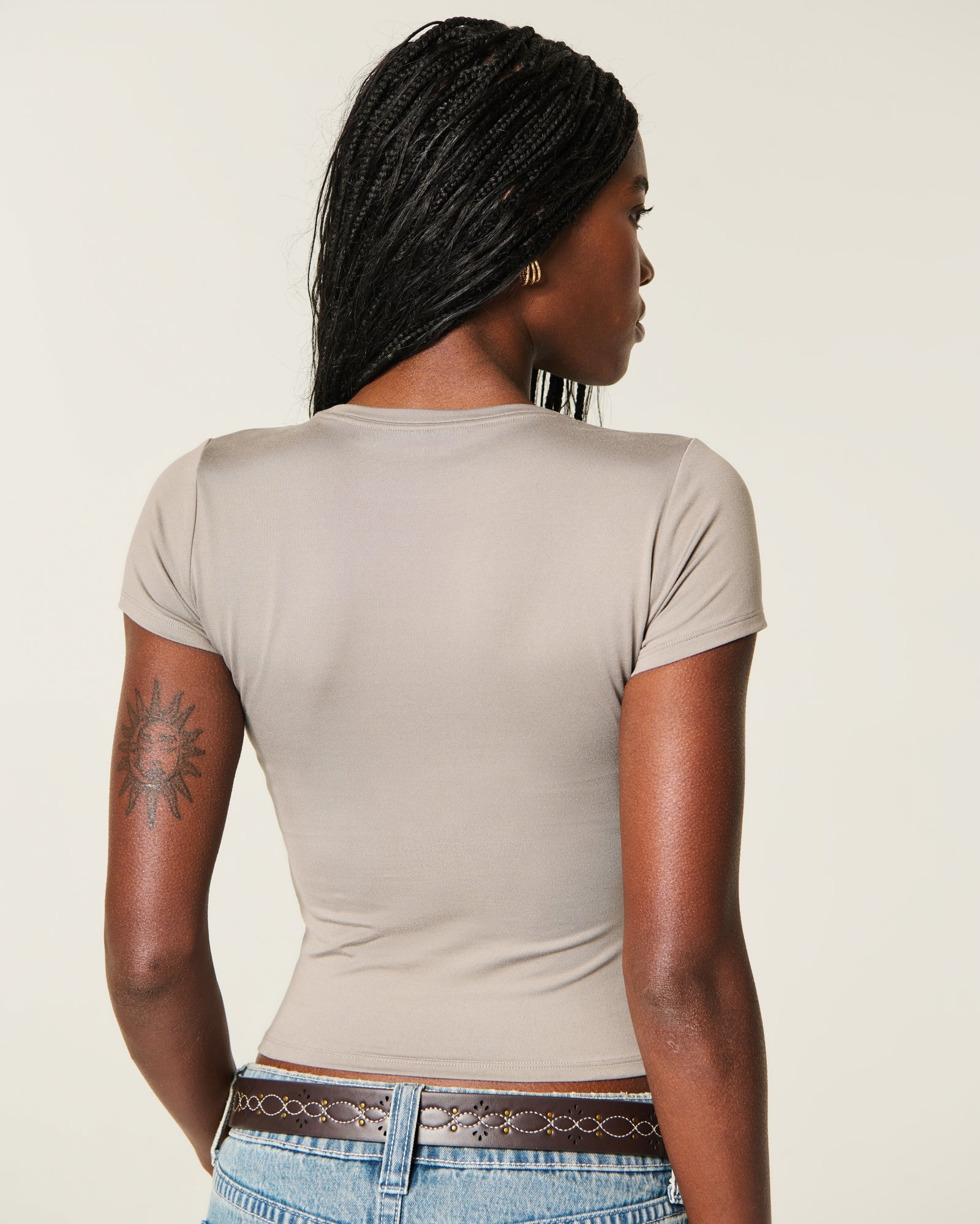 Hollister Smooth Seamless Fabric Crew Baby Tee