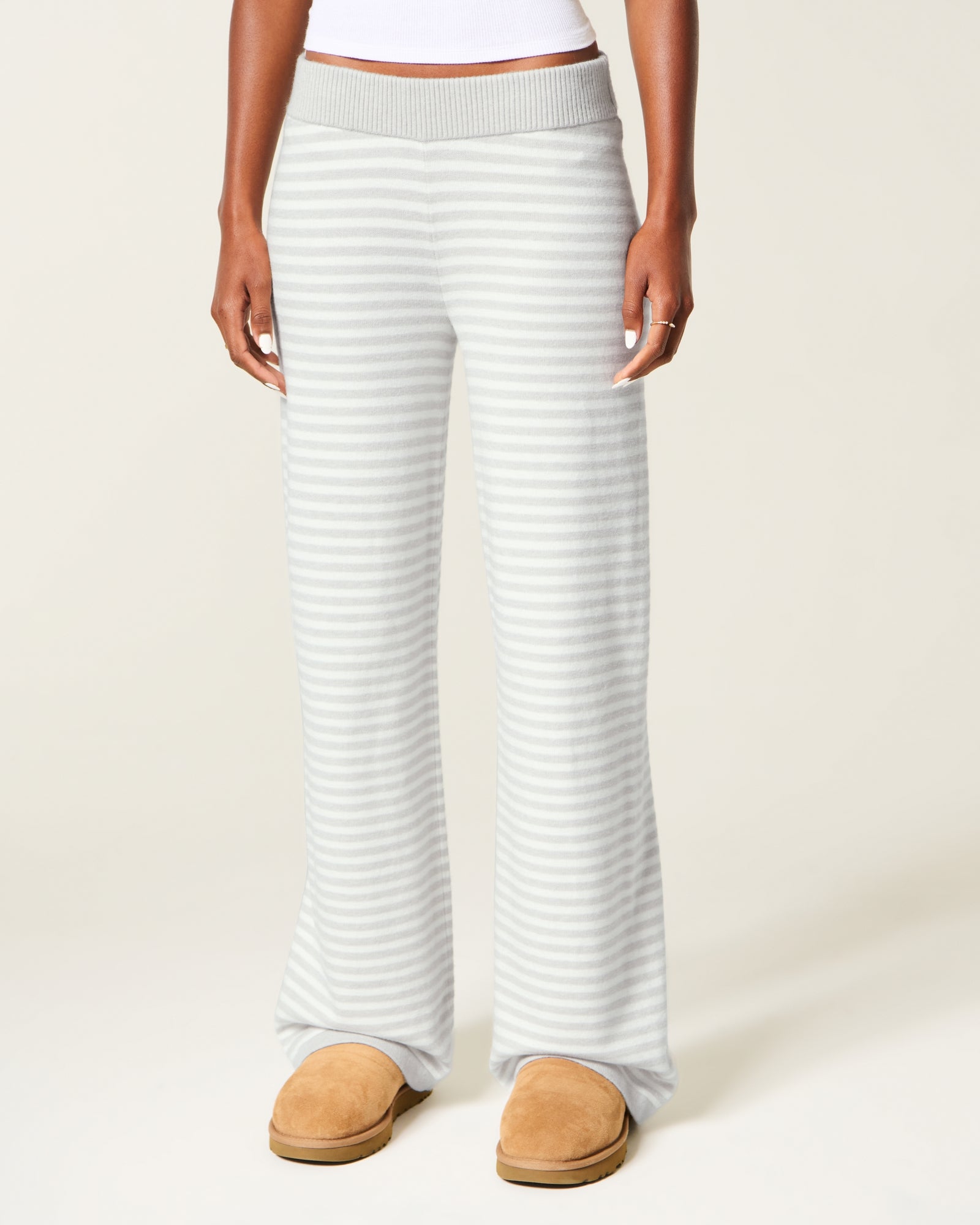 Hollister Low-Rise Sweater-Knit Straight Pants
